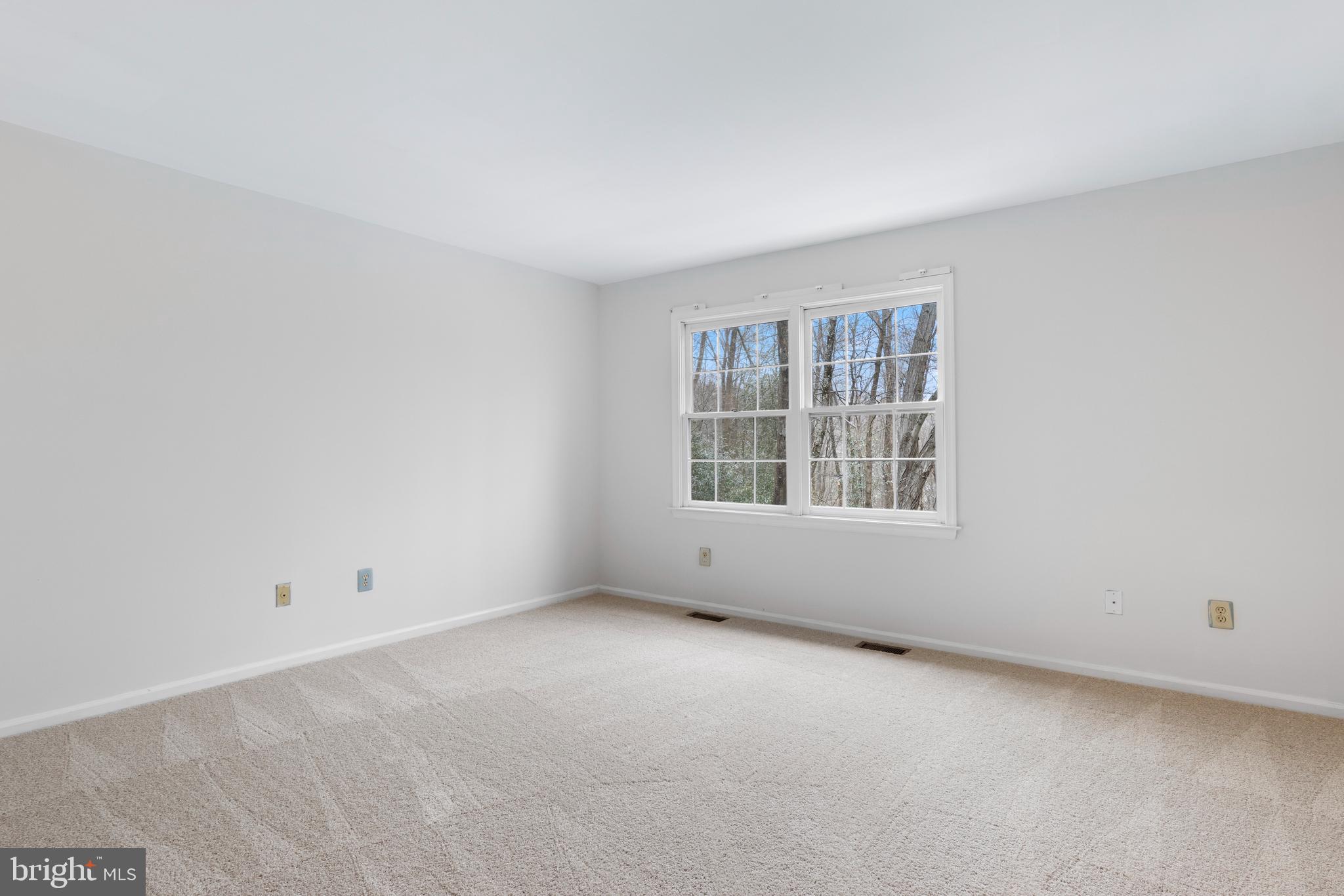 GLEN KNOLL ESTATES - Residential