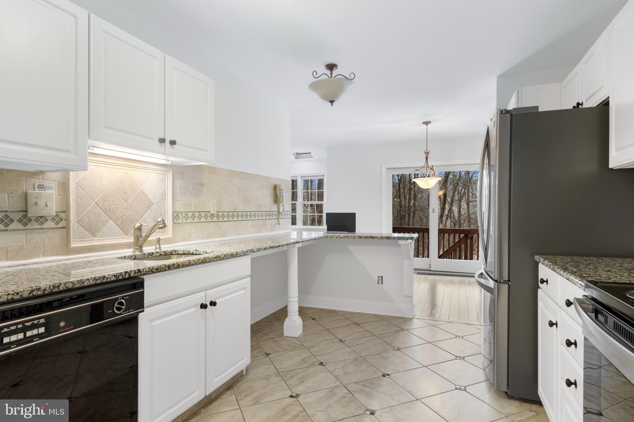 GLEN KNOLL ESTATES - Residential