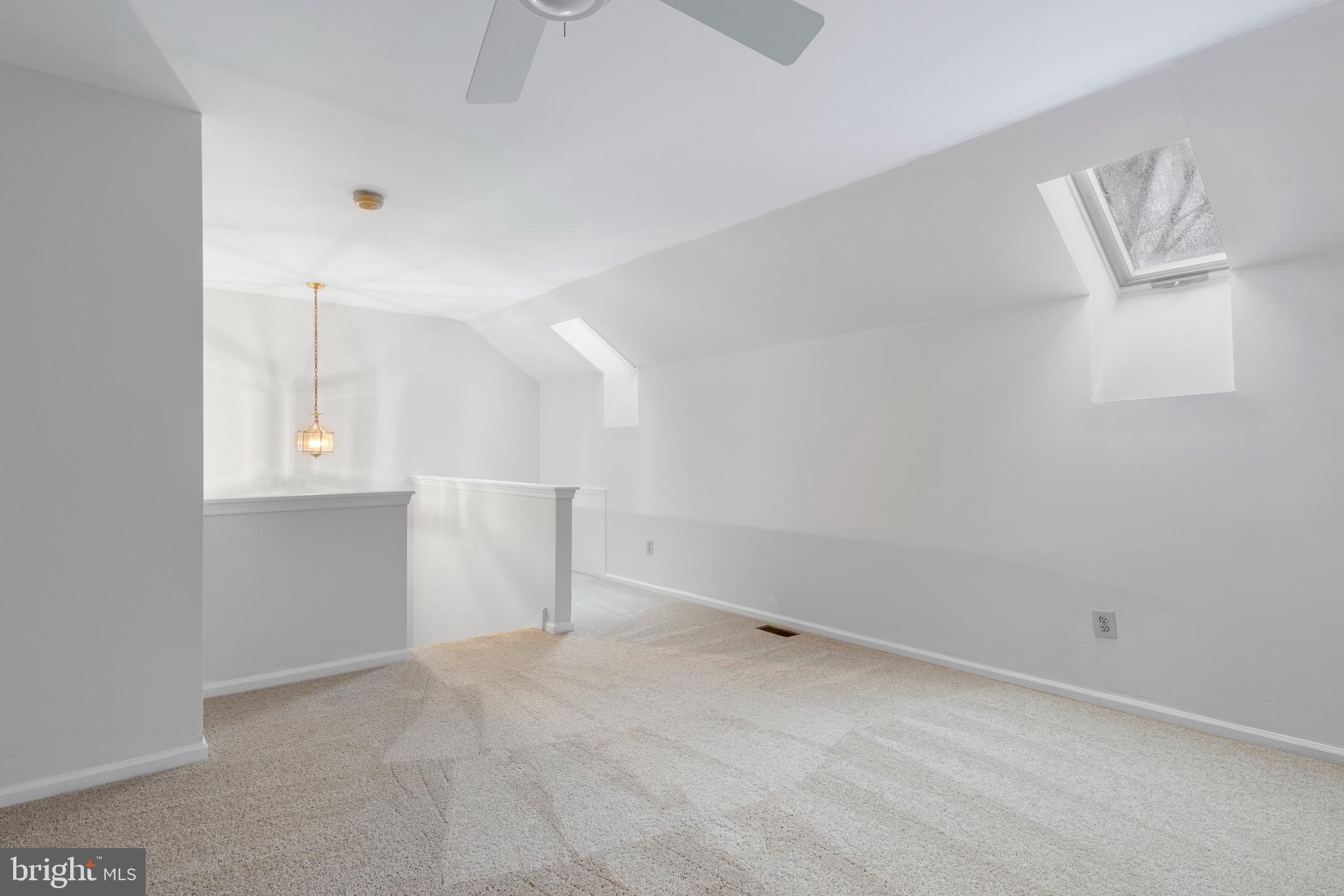 GLEN KNOLL ESTATES - Residential