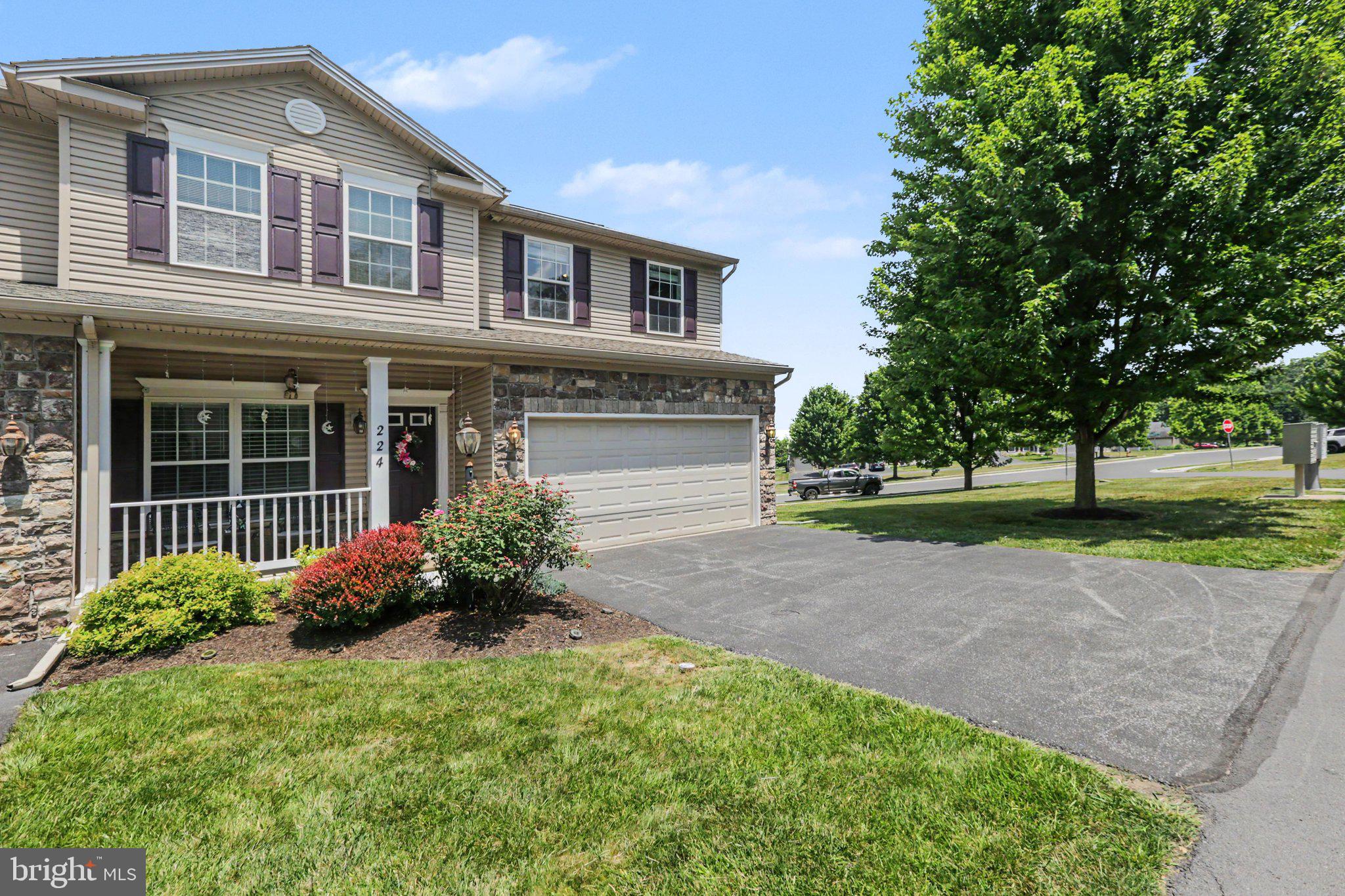STONEHEDGE II - Residential