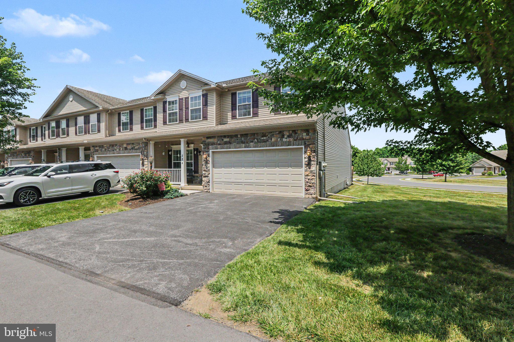STONEHEDGE II - Residential