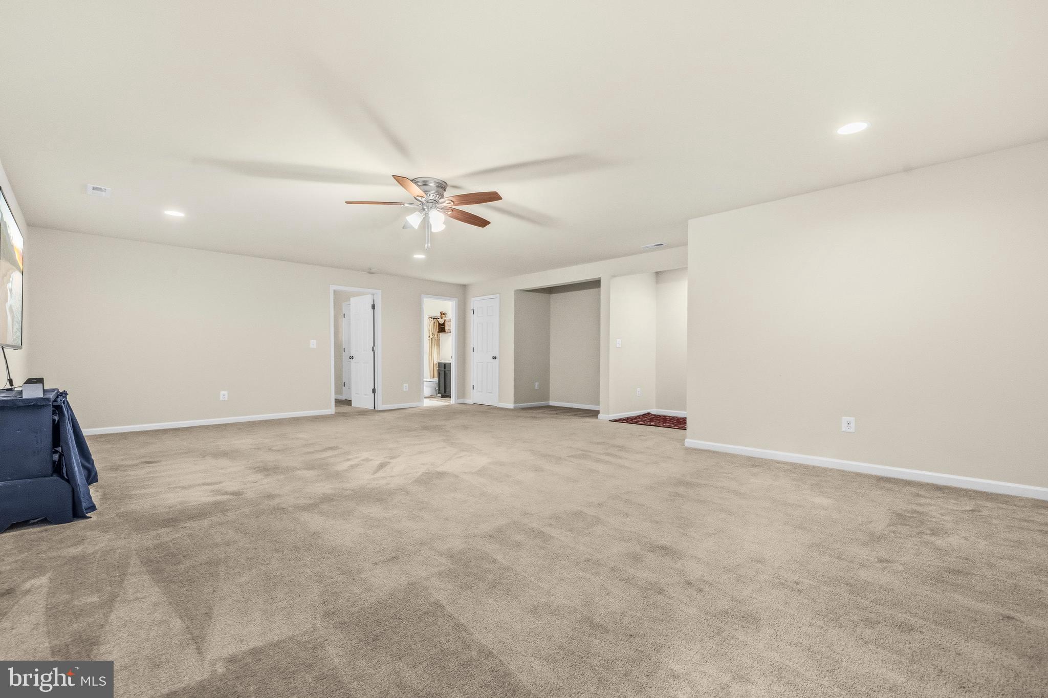 THE BLUFFS AT SLEETER LAKE - Residential