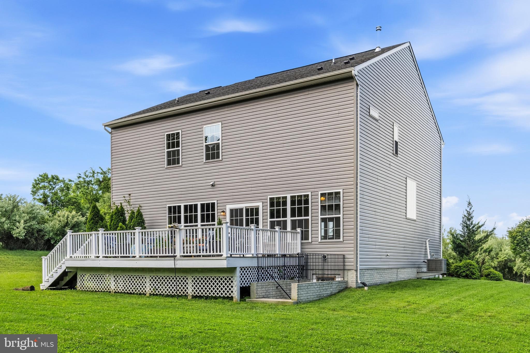 THE BLUFFS AT SLEETER LAKE - Residential