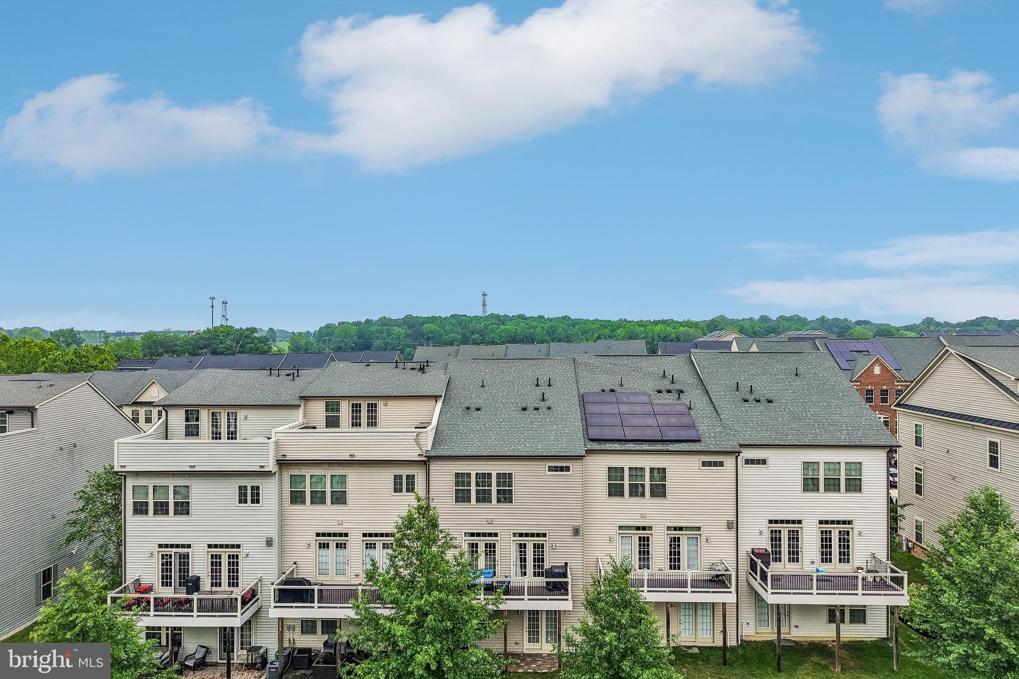 PARKSIDE - Residential
