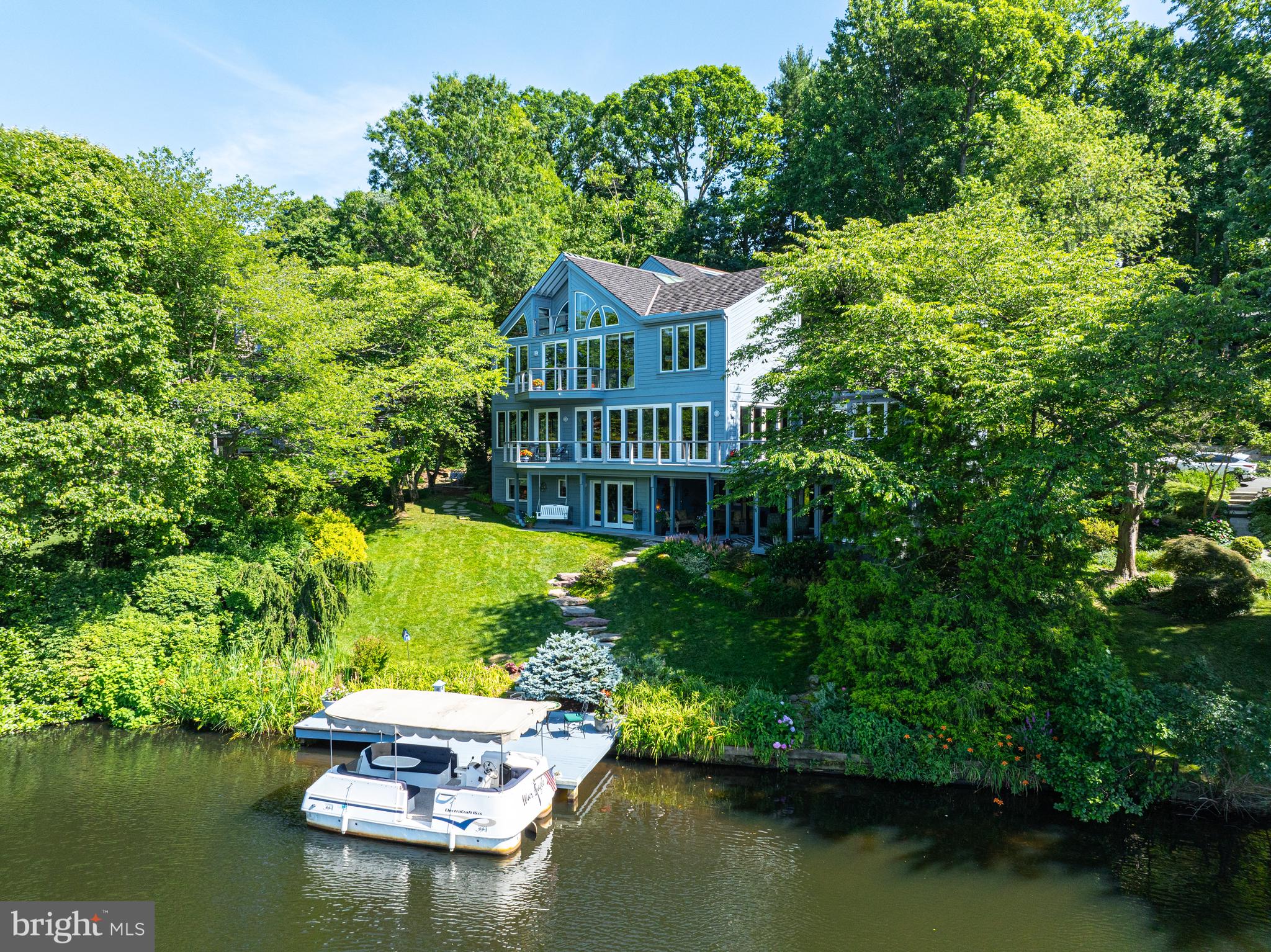 RESTON - Residential