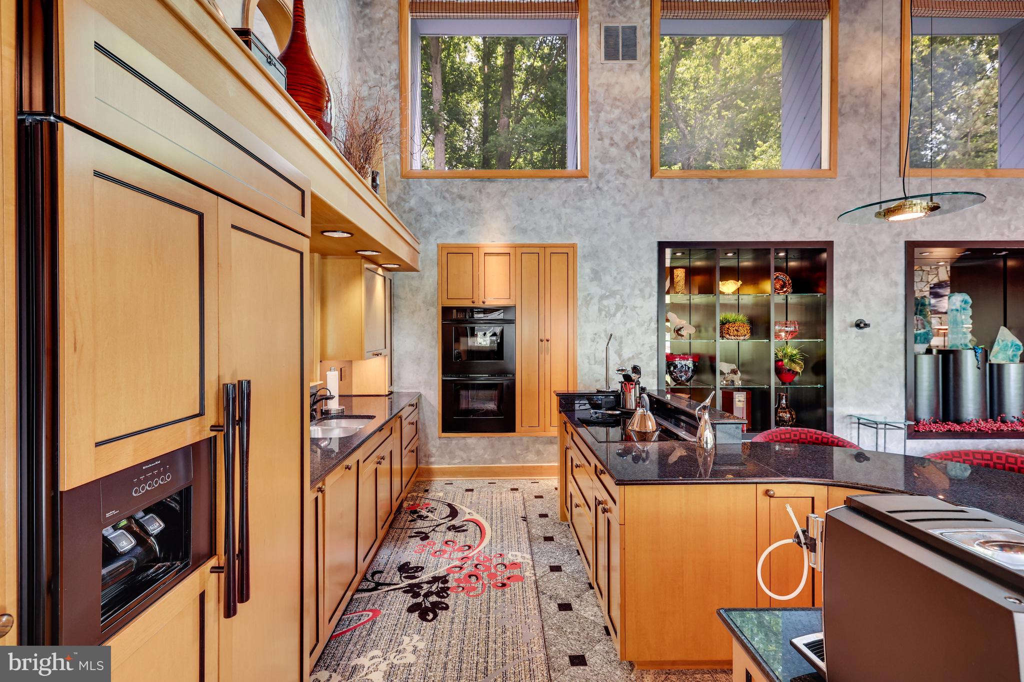 RESTON - Residential