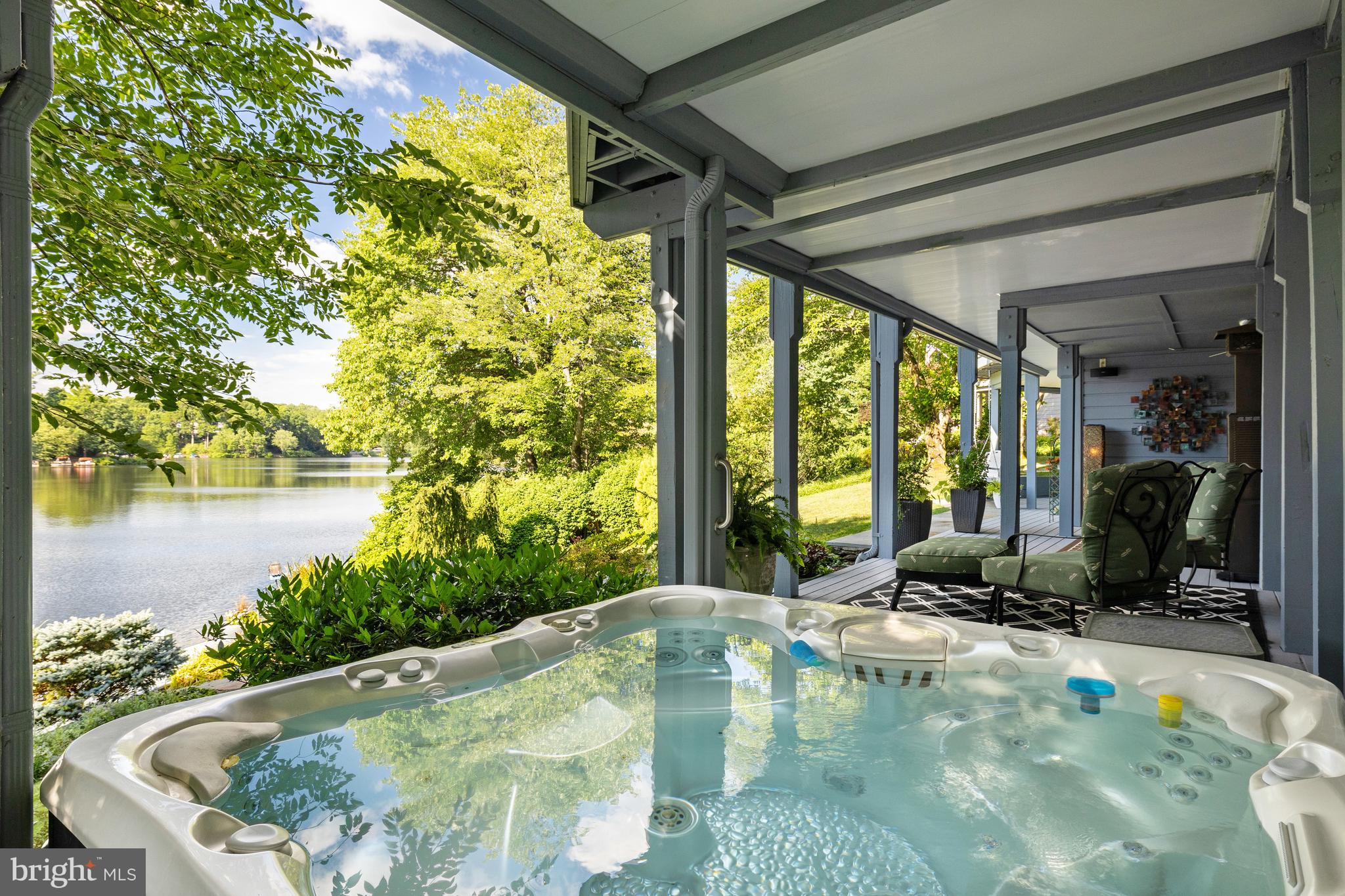 RESTON - Residential