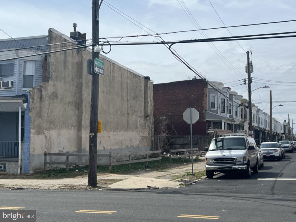 COBBS CREEK - Land