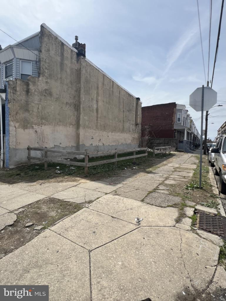 COBBS CREEK - Land