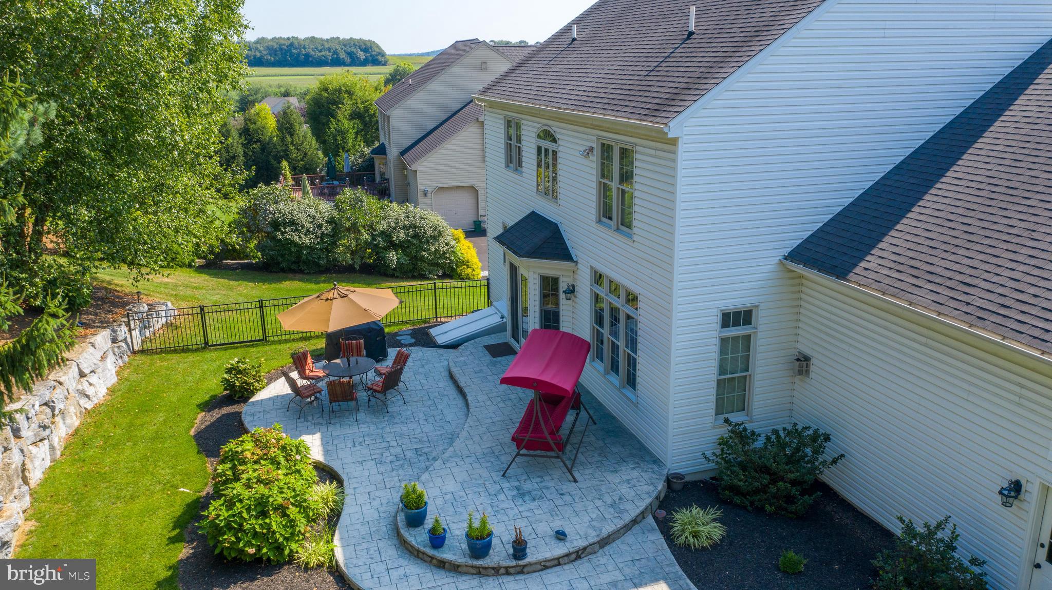 THE MEADOWS - Residential