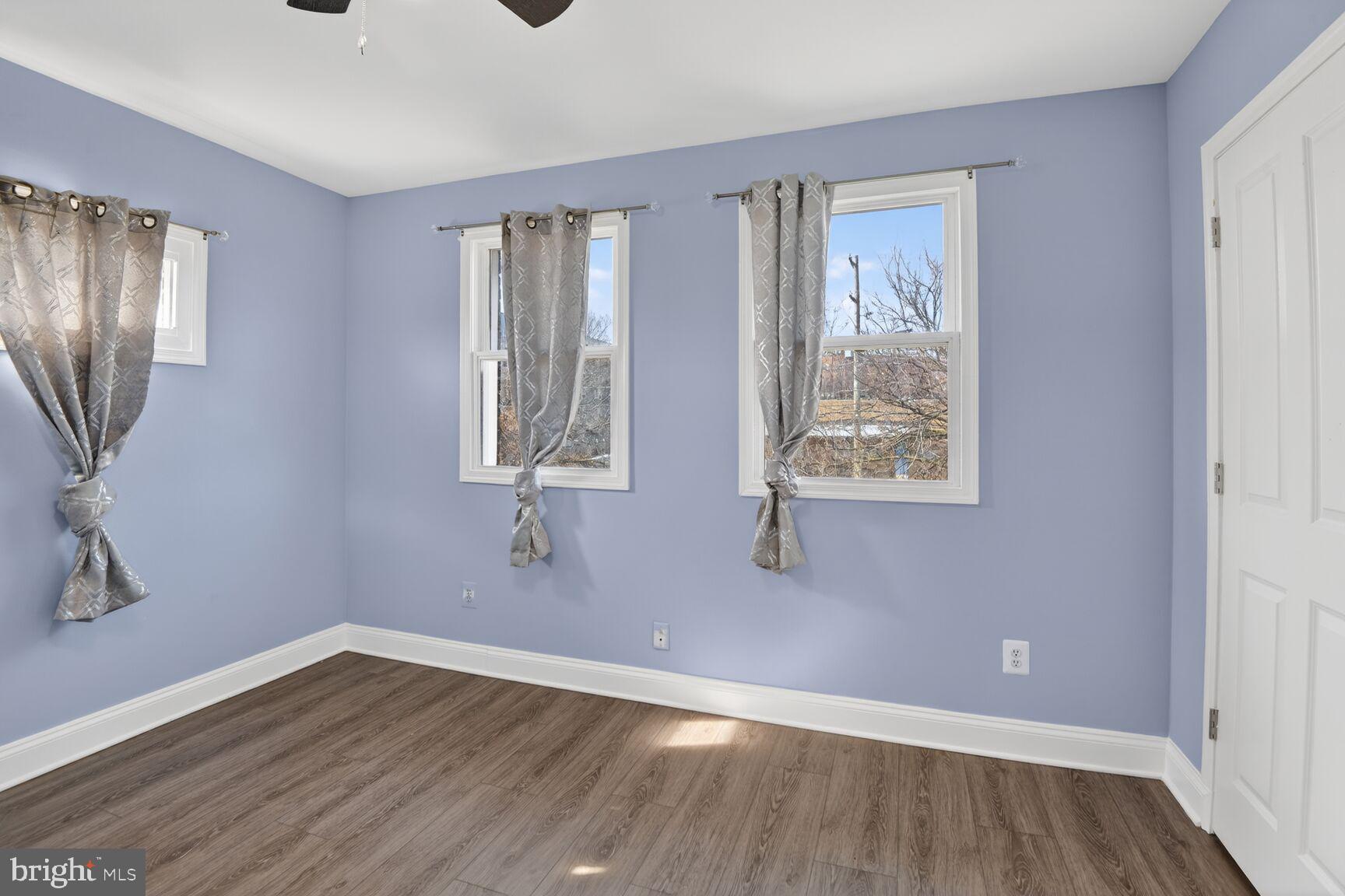 GLASSMANOR - Residential