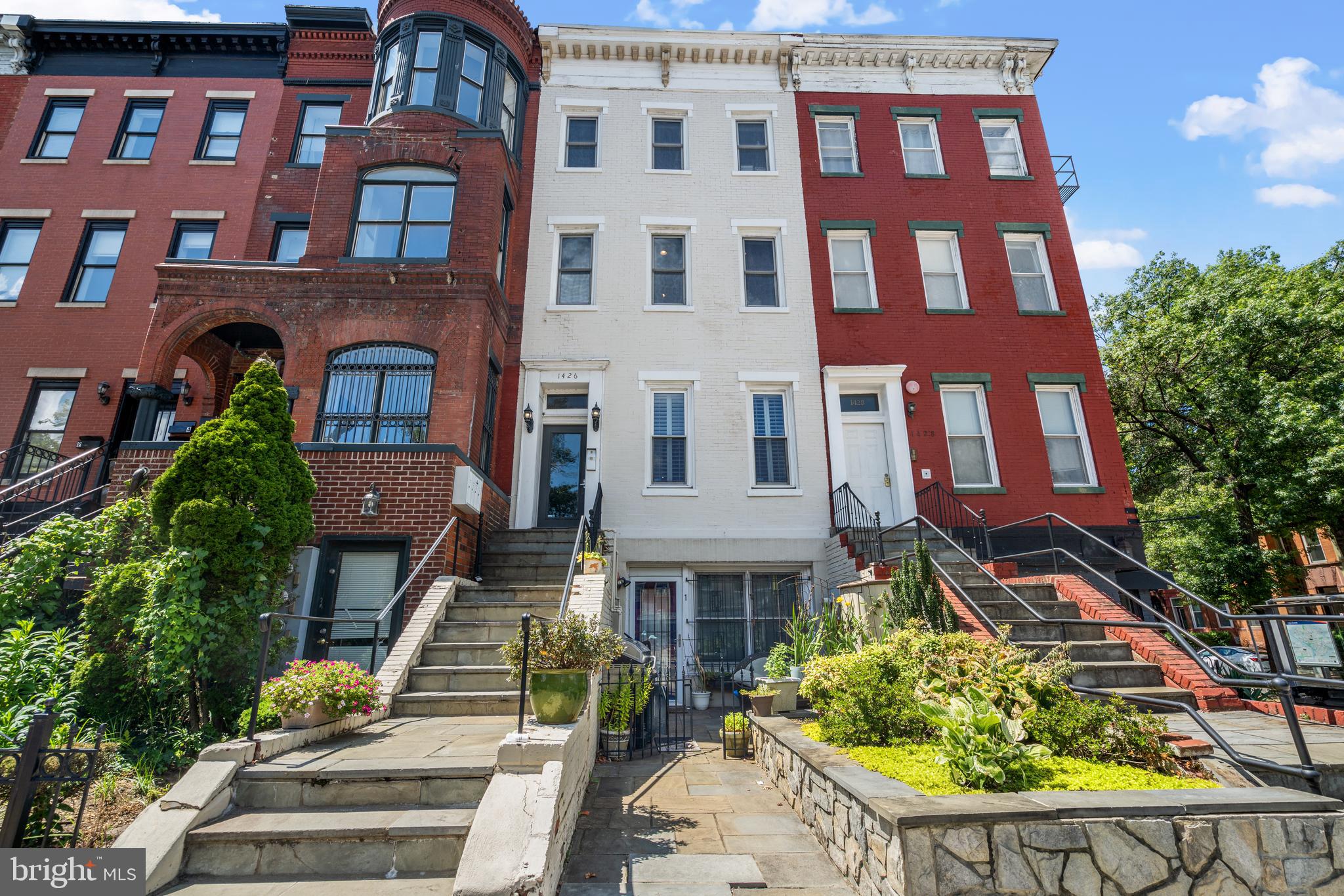 LOGAN CIRCLE - Residential Lease