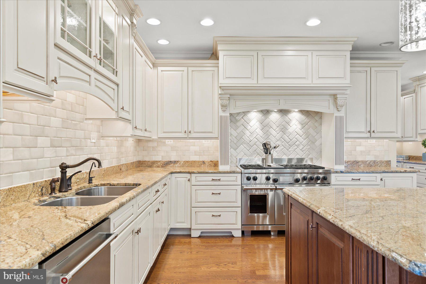 CEDAR CREEK - Residential