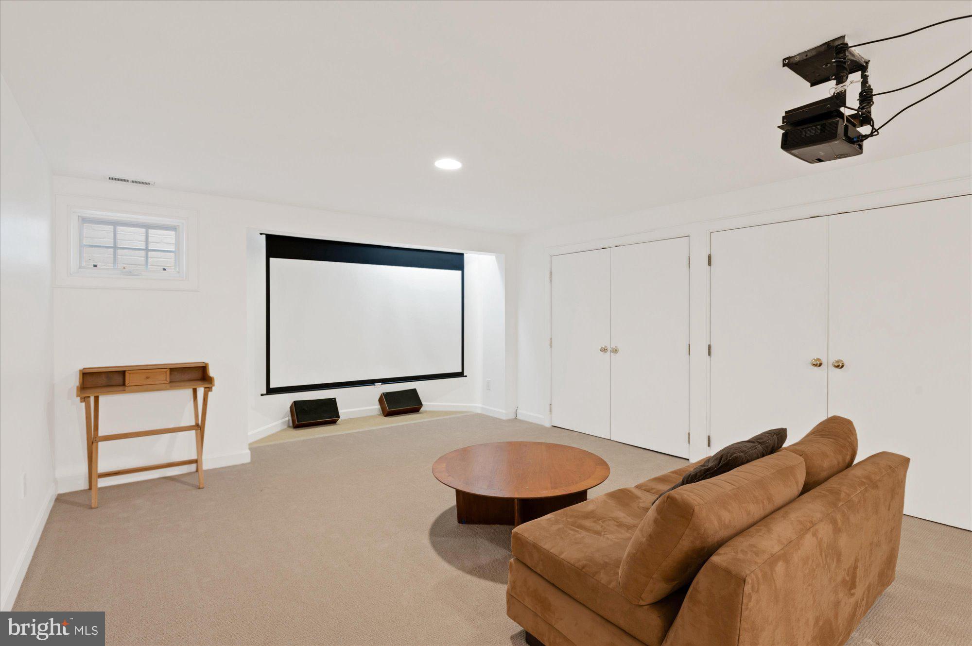 KENWOOD - Residential