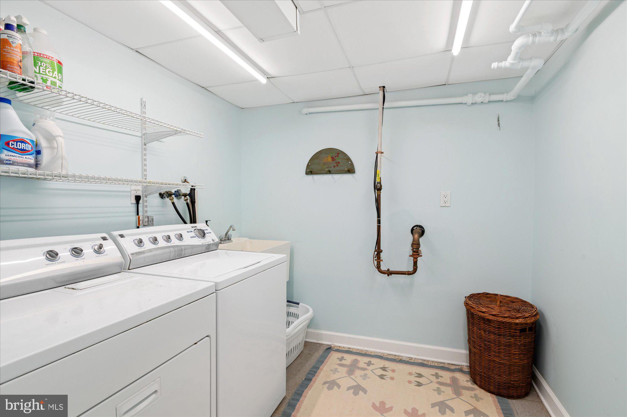 KENWOOD - Residential