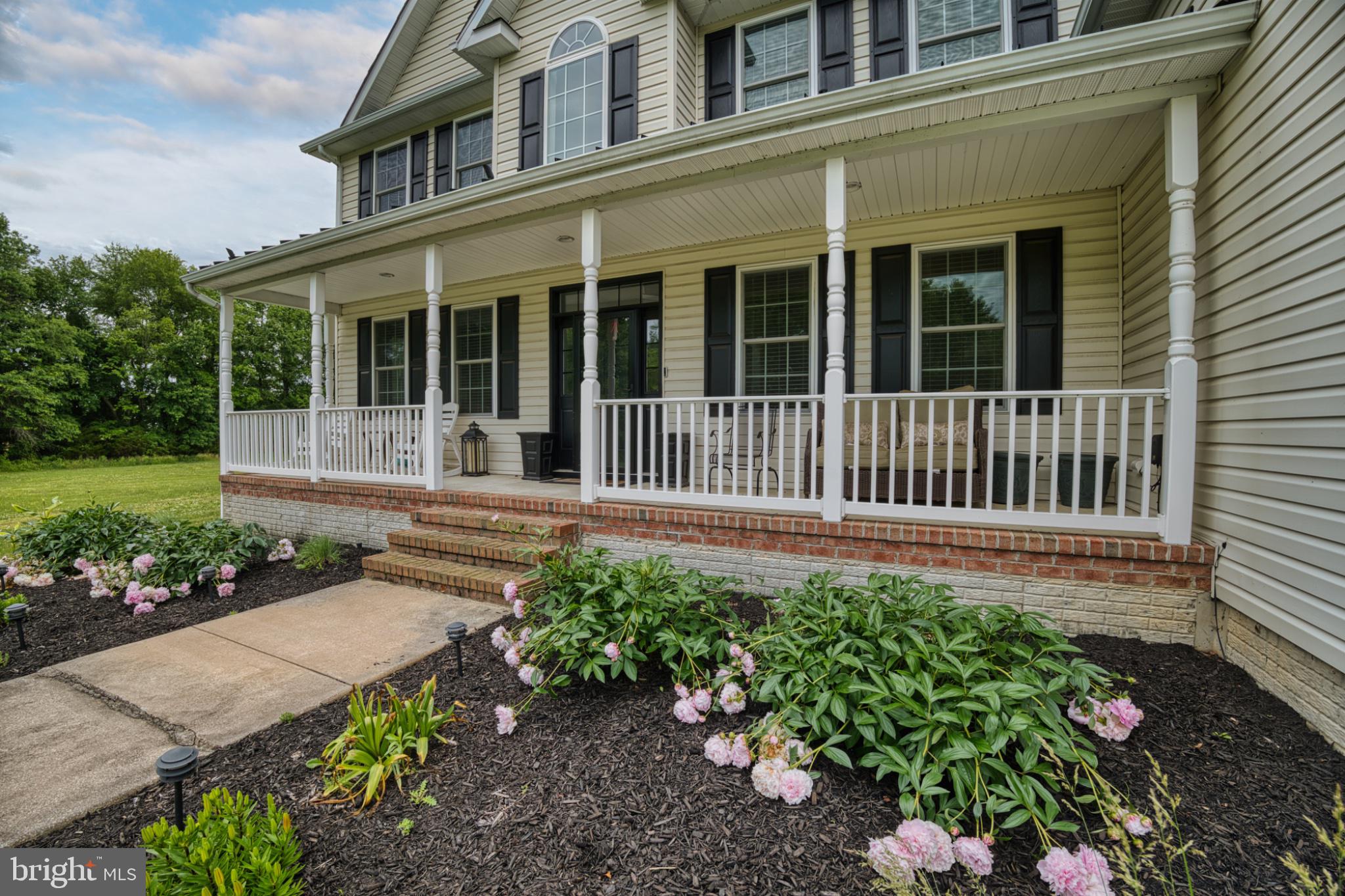 HOLLINGSWORTH - Residential