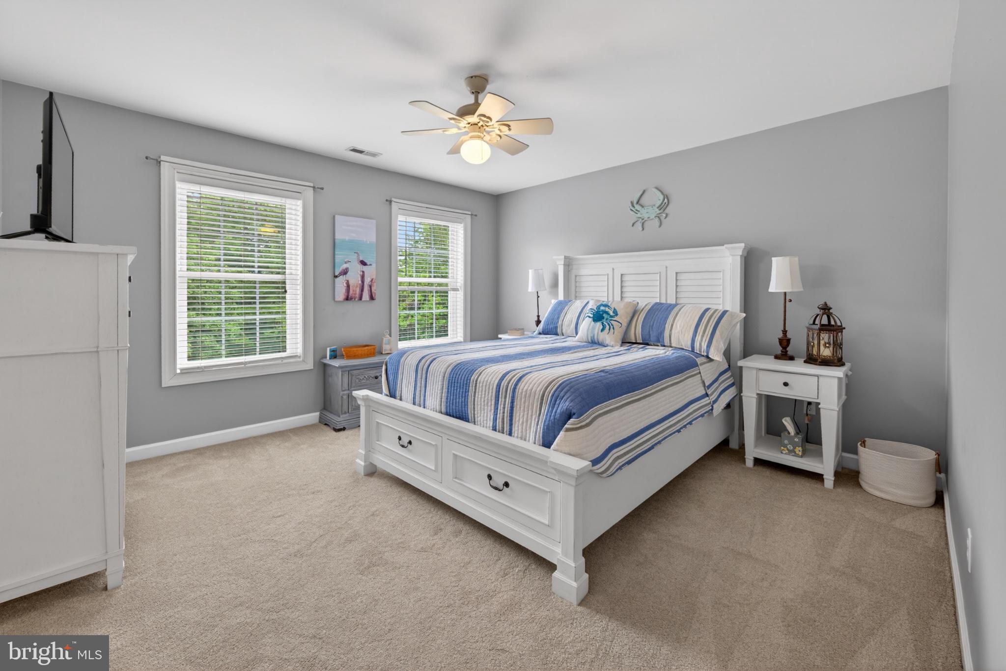 HOLLINGSWORTH - Residential