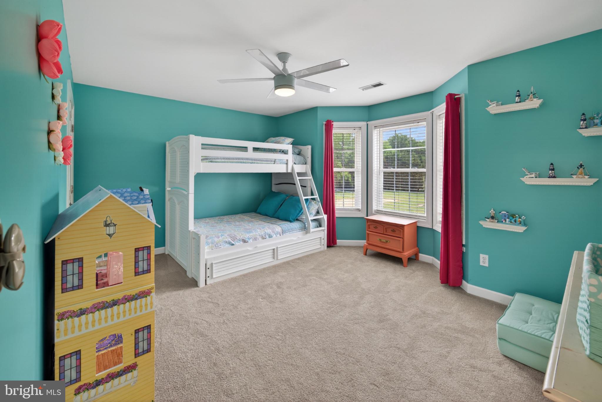 HOLLINGSWORTH - Residential