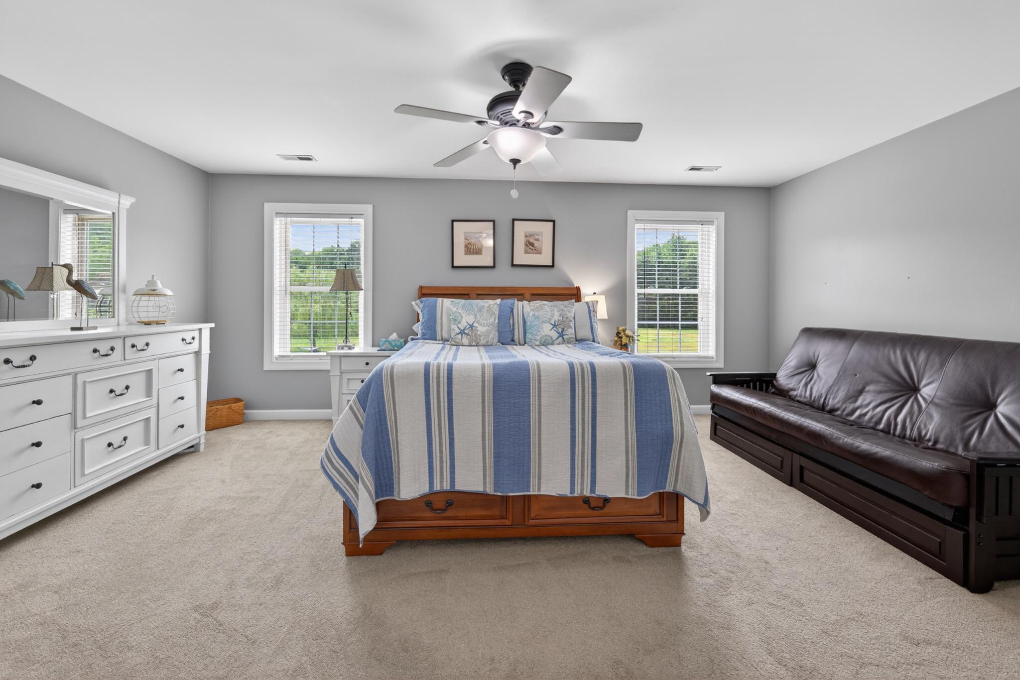HOLLINGSWORTH - Residential
