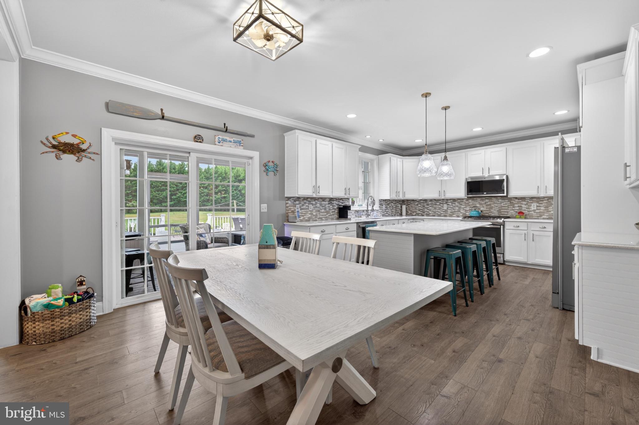 HOLLINGSWORTH - Residential
