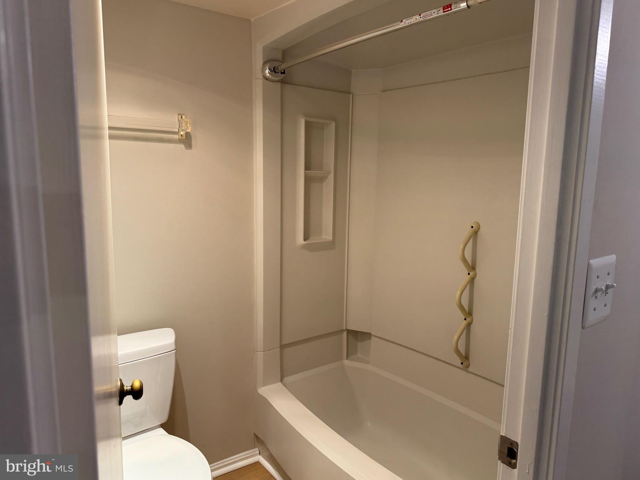 GREENS AT LEISURE WORLD - Residential