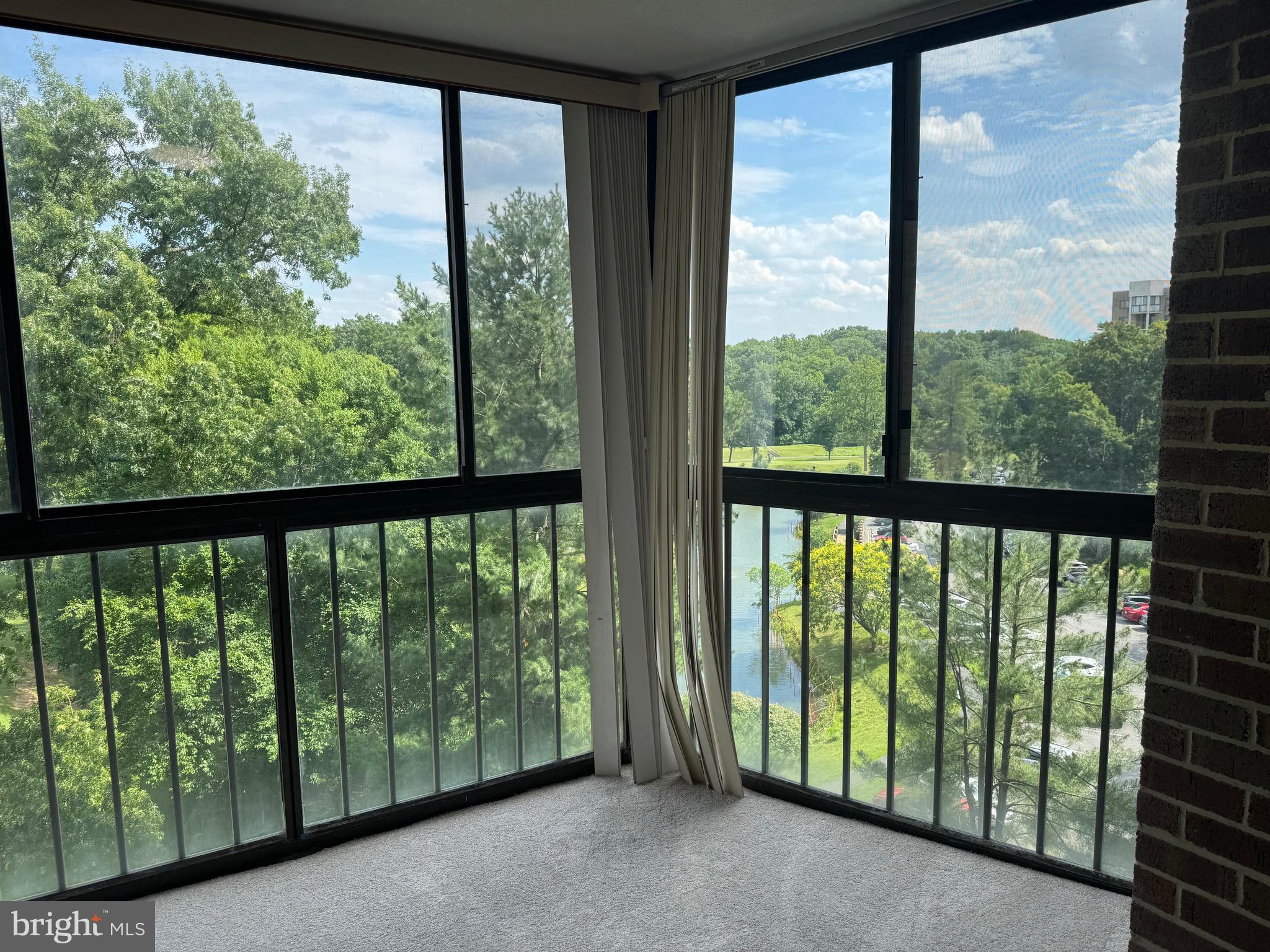 GREENS AT LEISURE WORLD - Residential