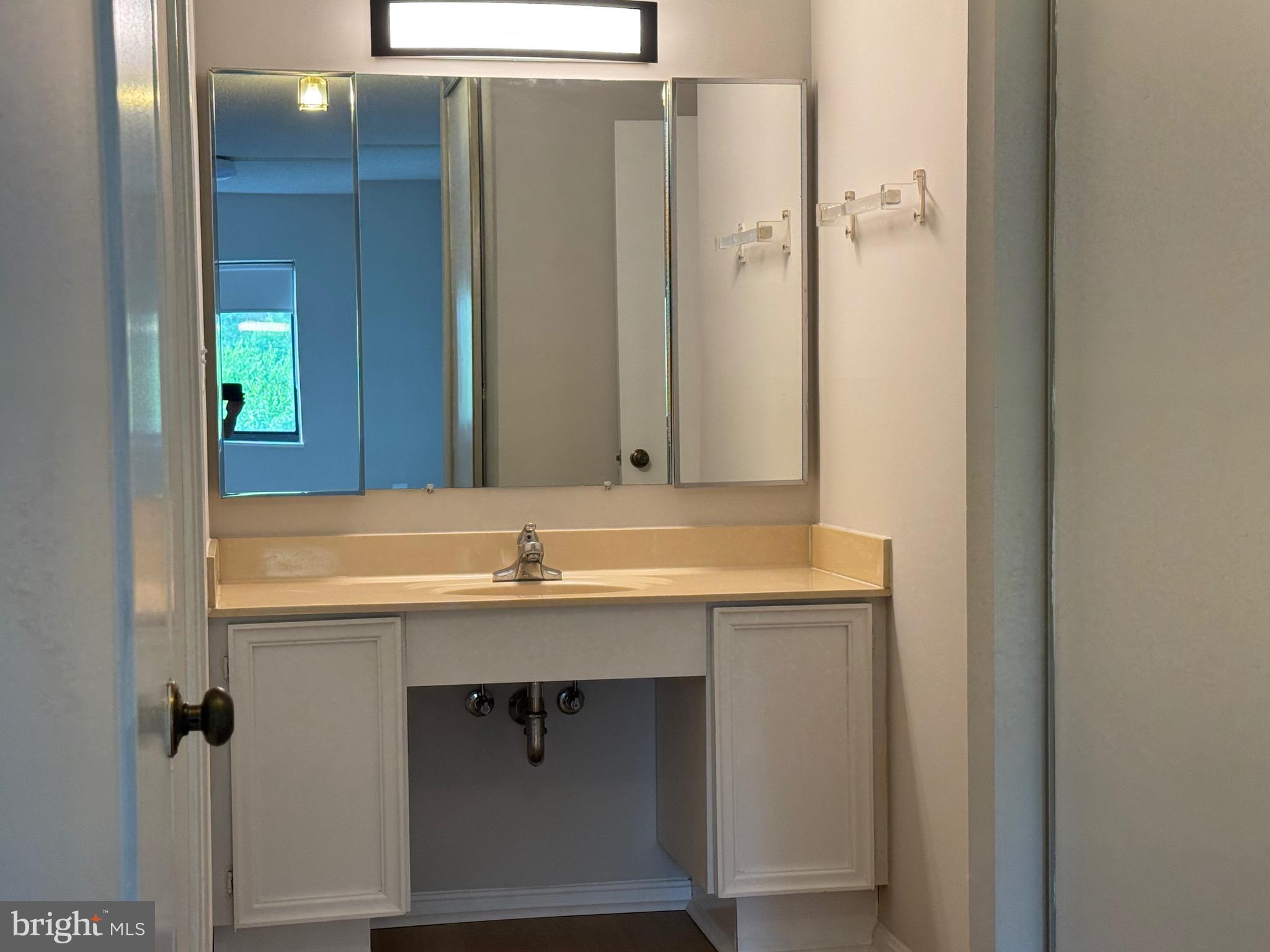 GREENS AT LEISURE WORLD - Residential