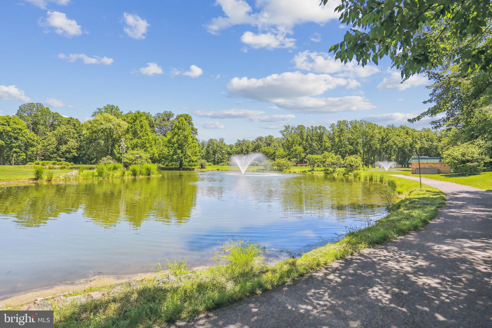 GREENS AT LEISURE WORLD - Residential
