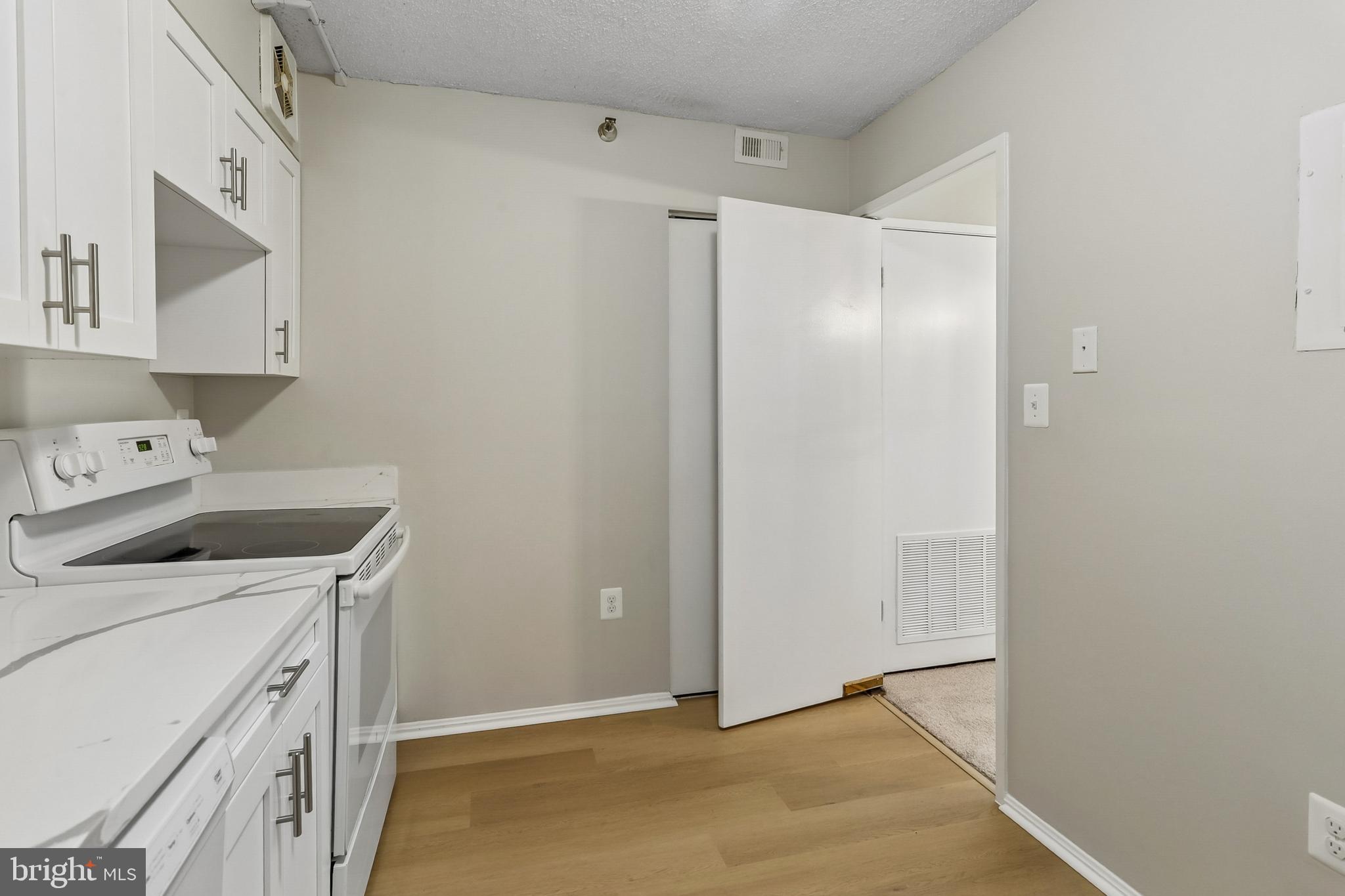 GREENS AT LEISURE WORLD - Residential