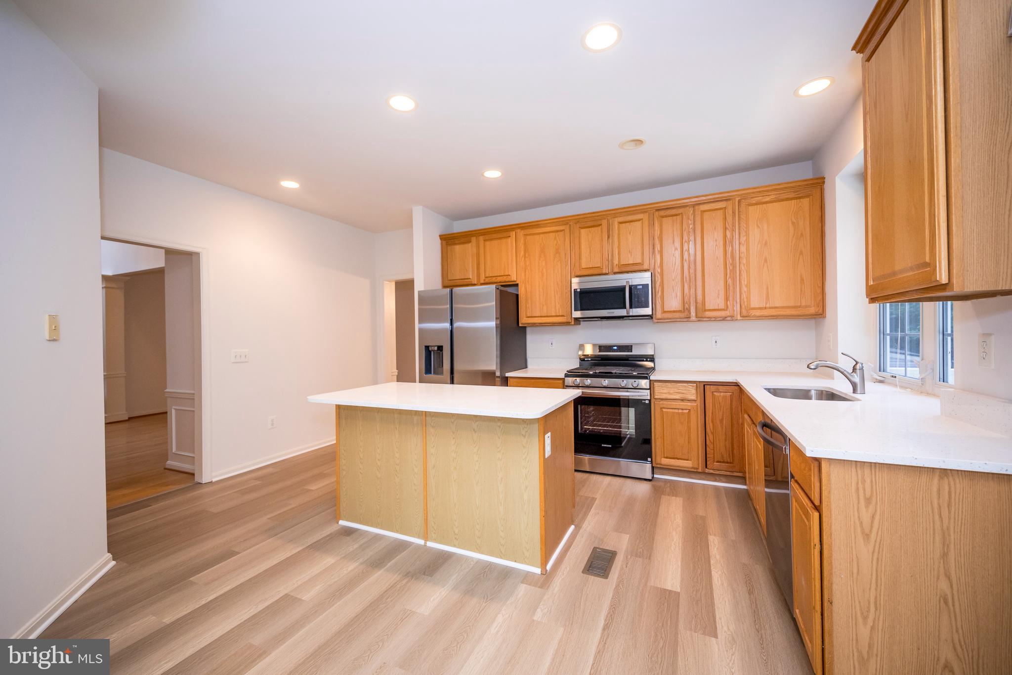 WILLOWBROOK - Residential
