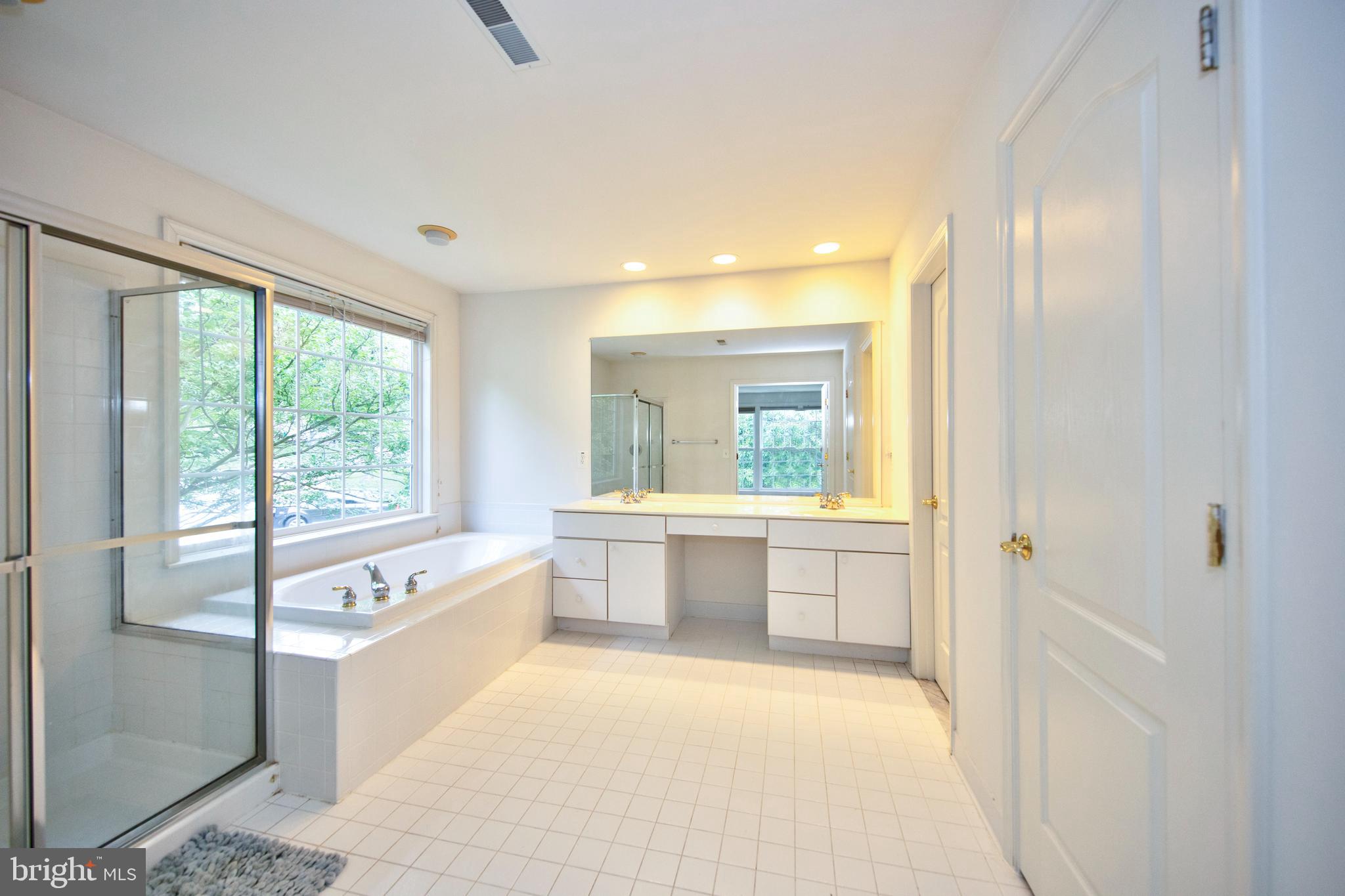 WILLOWBROOK - Residential