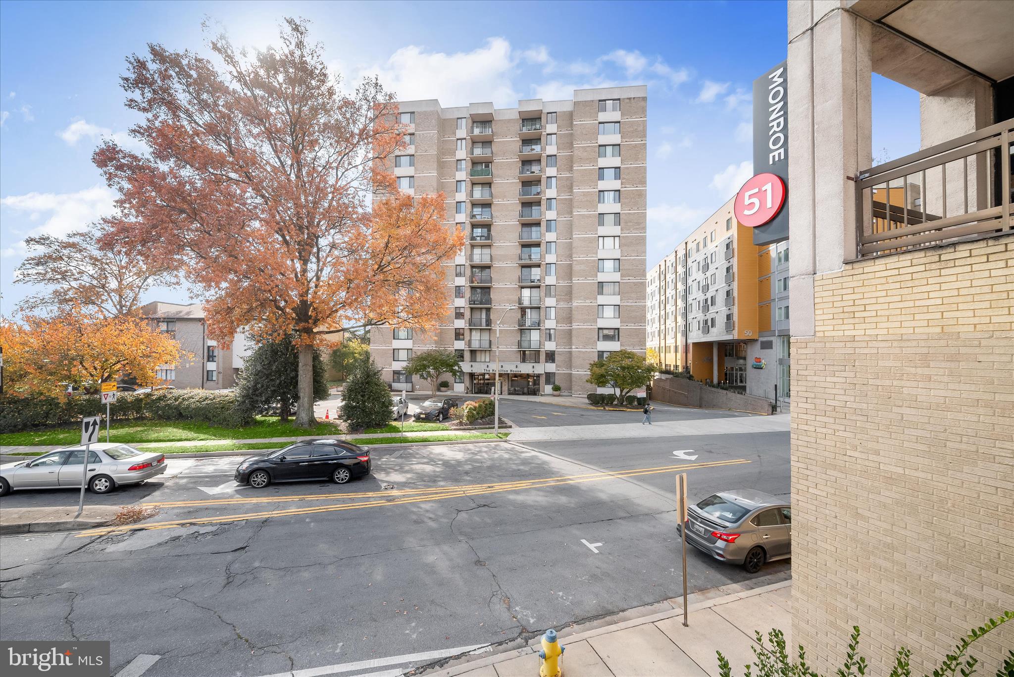 AMERICANA CENTRE - Residential