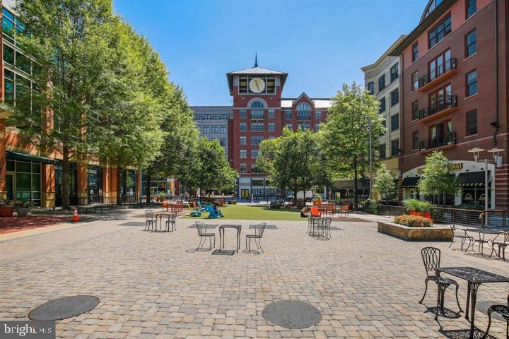 AMERICANA CENTRE - Residential