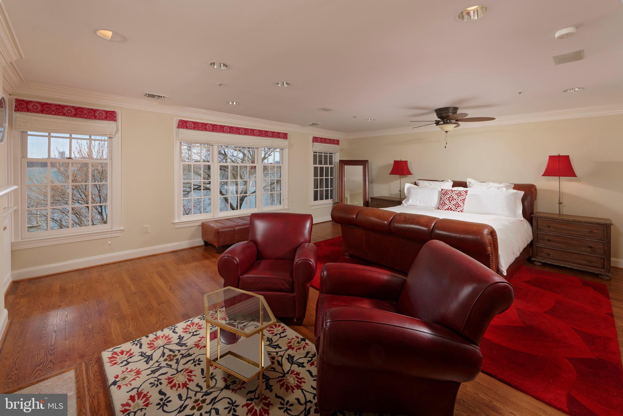 HARBORSIDE - Residential