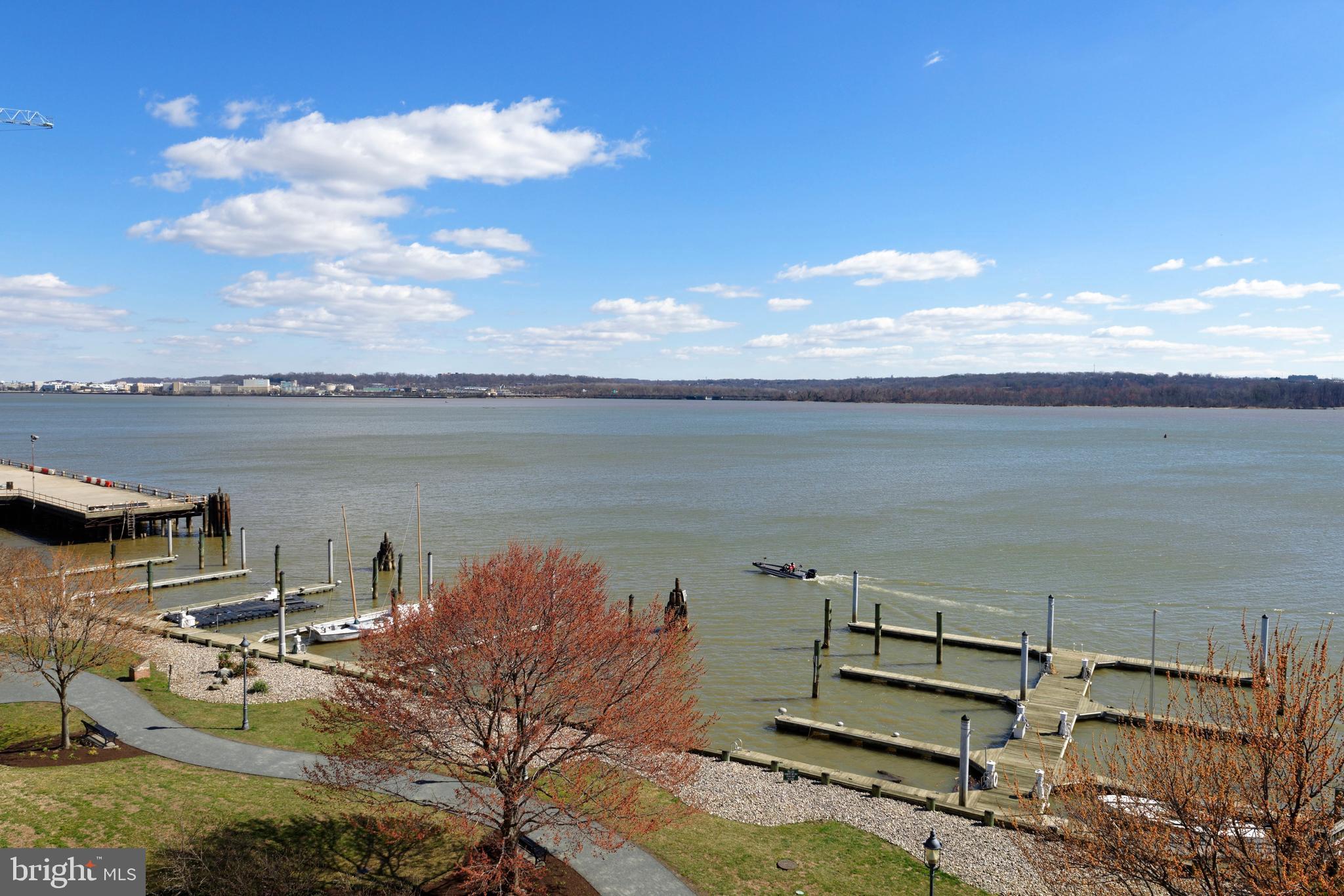 HARBORSIDE - Residential
