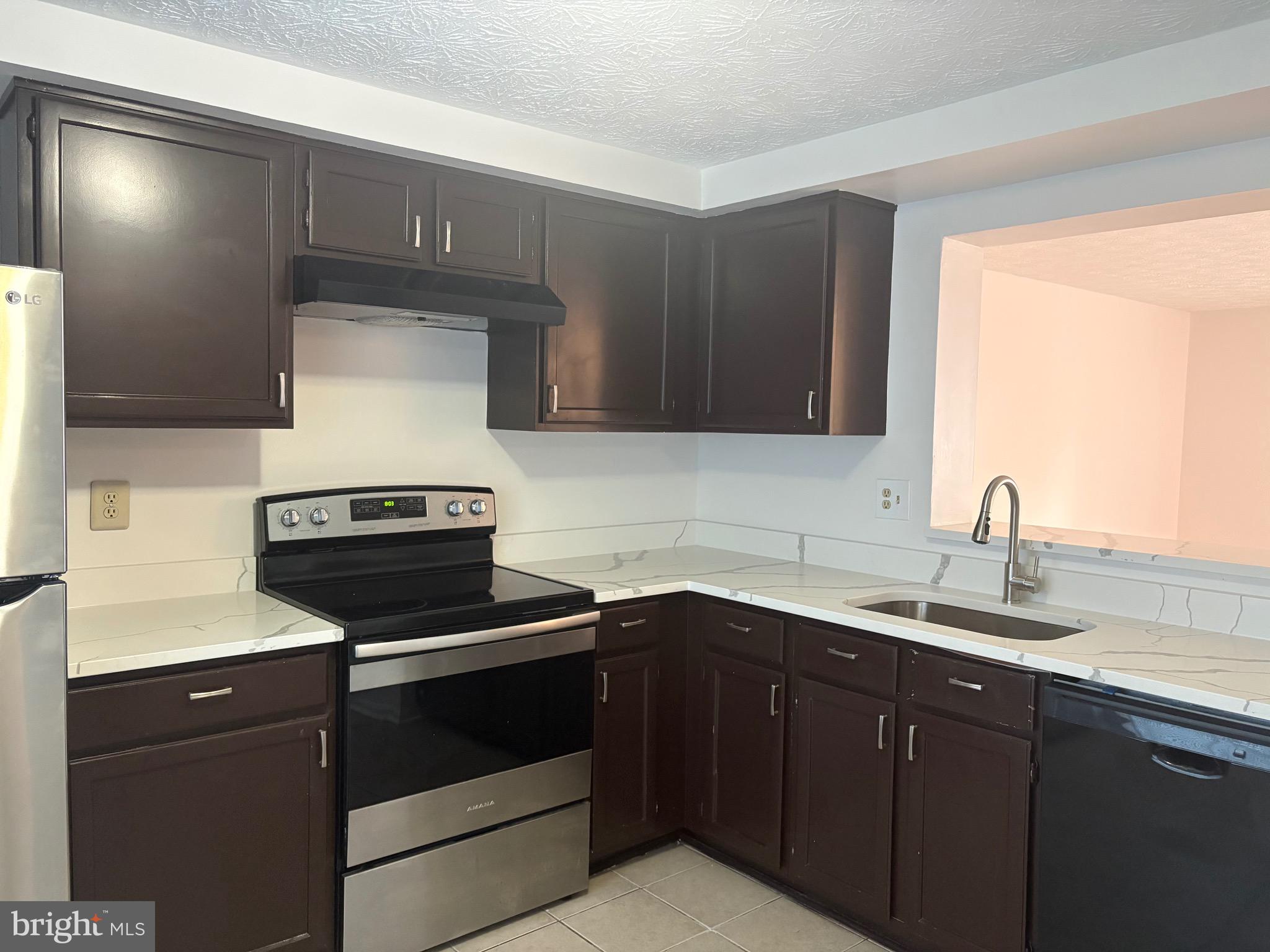 OAK POND PLAT FIVEPHASE - Residential