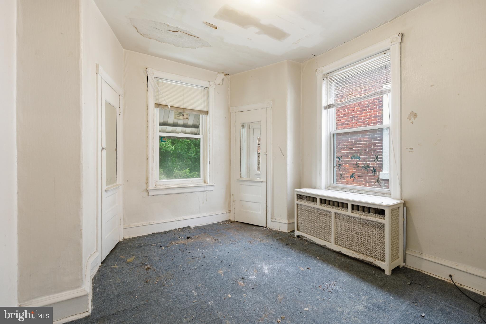 GERMANTOWN (EAST) - Residential