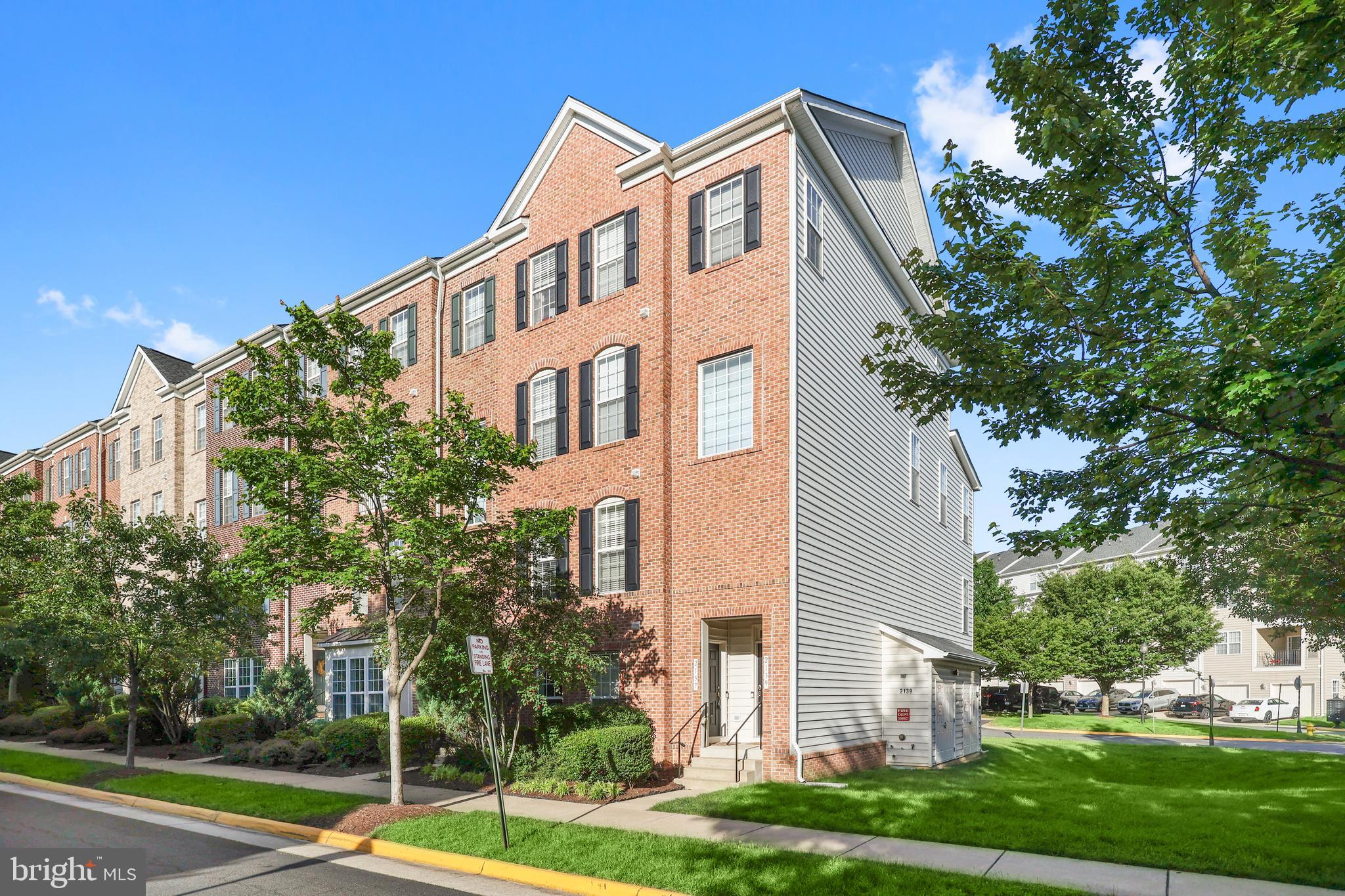 POTOMAC CLUB - Residential