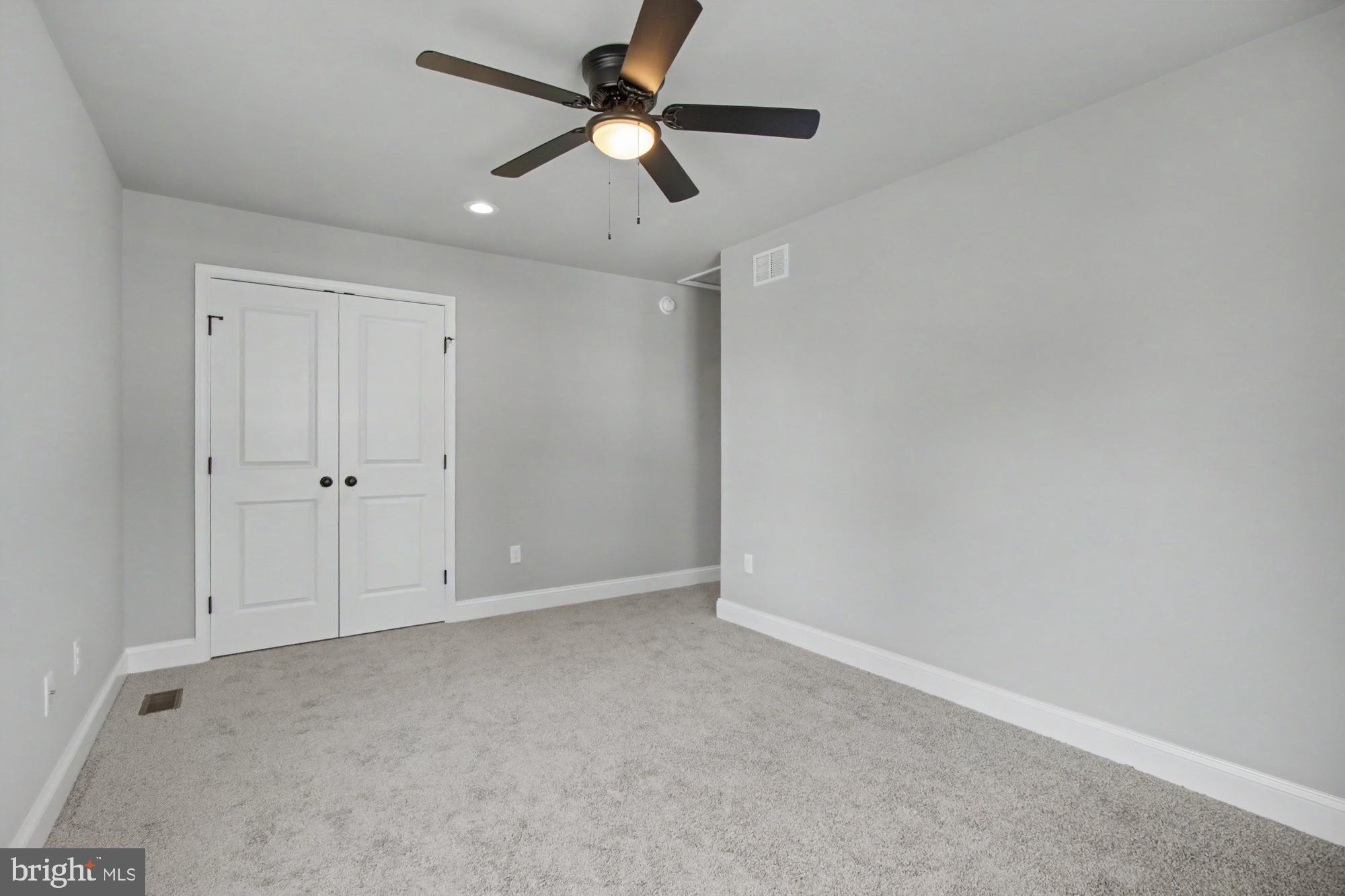 EASTWOOD - Residential