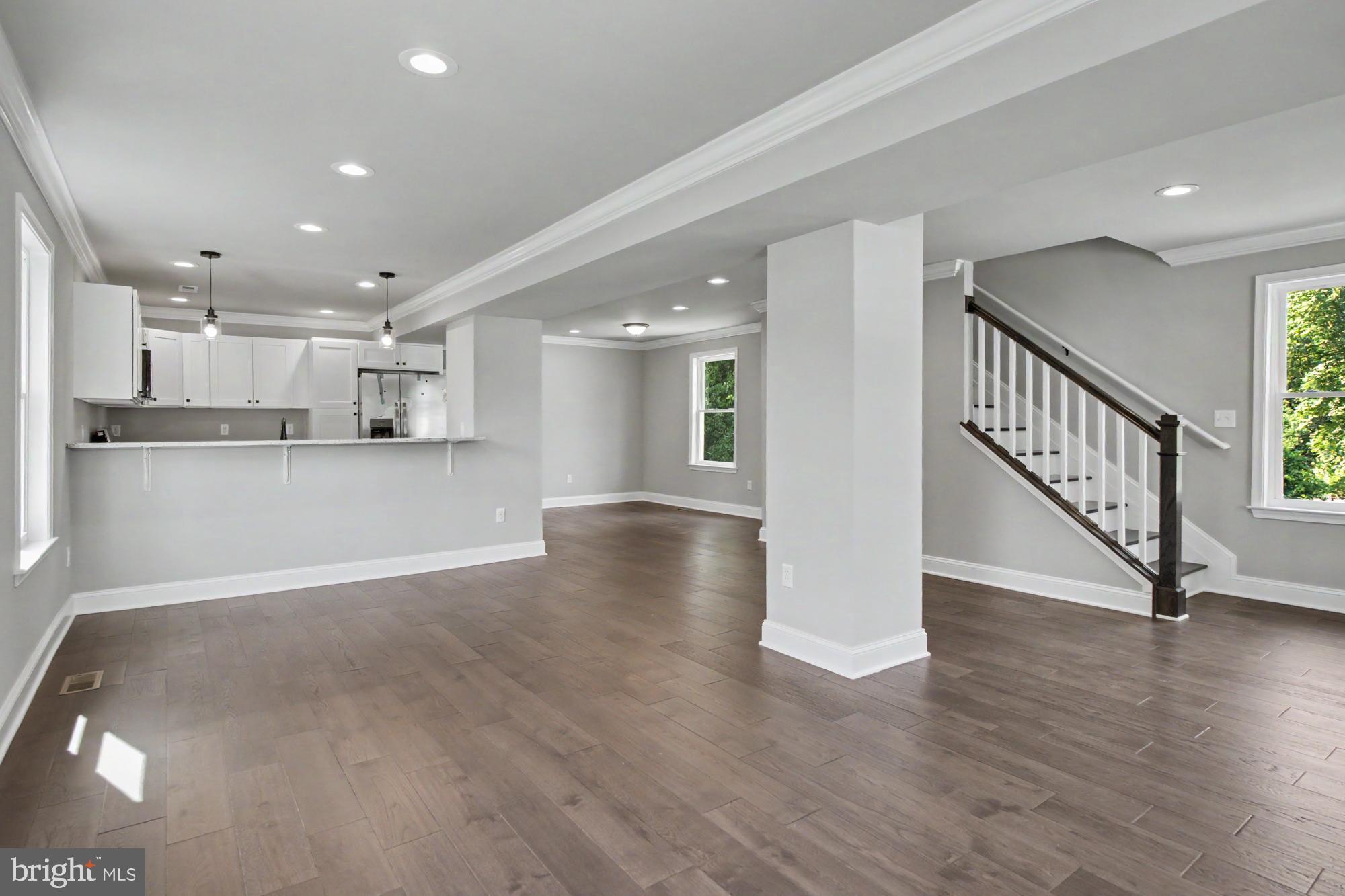 EASTWOOD - Residential