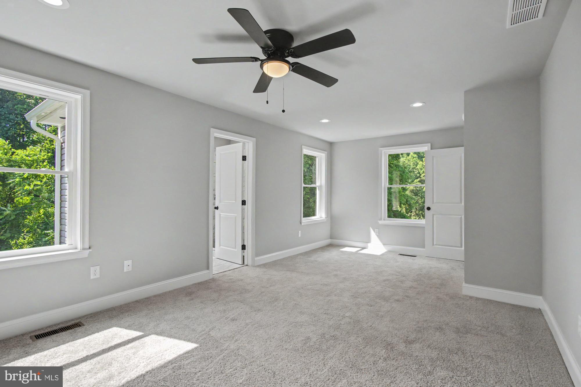 EASTWOOD - Residential