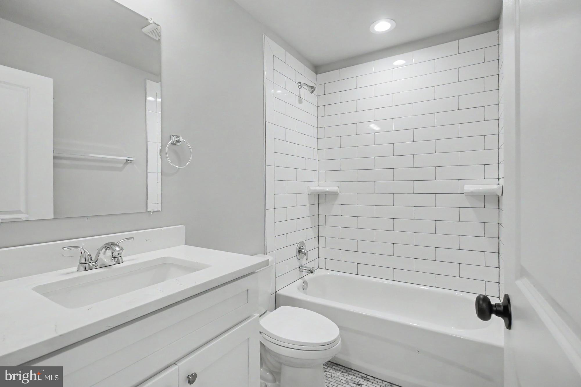 EASTWOOD - Residential