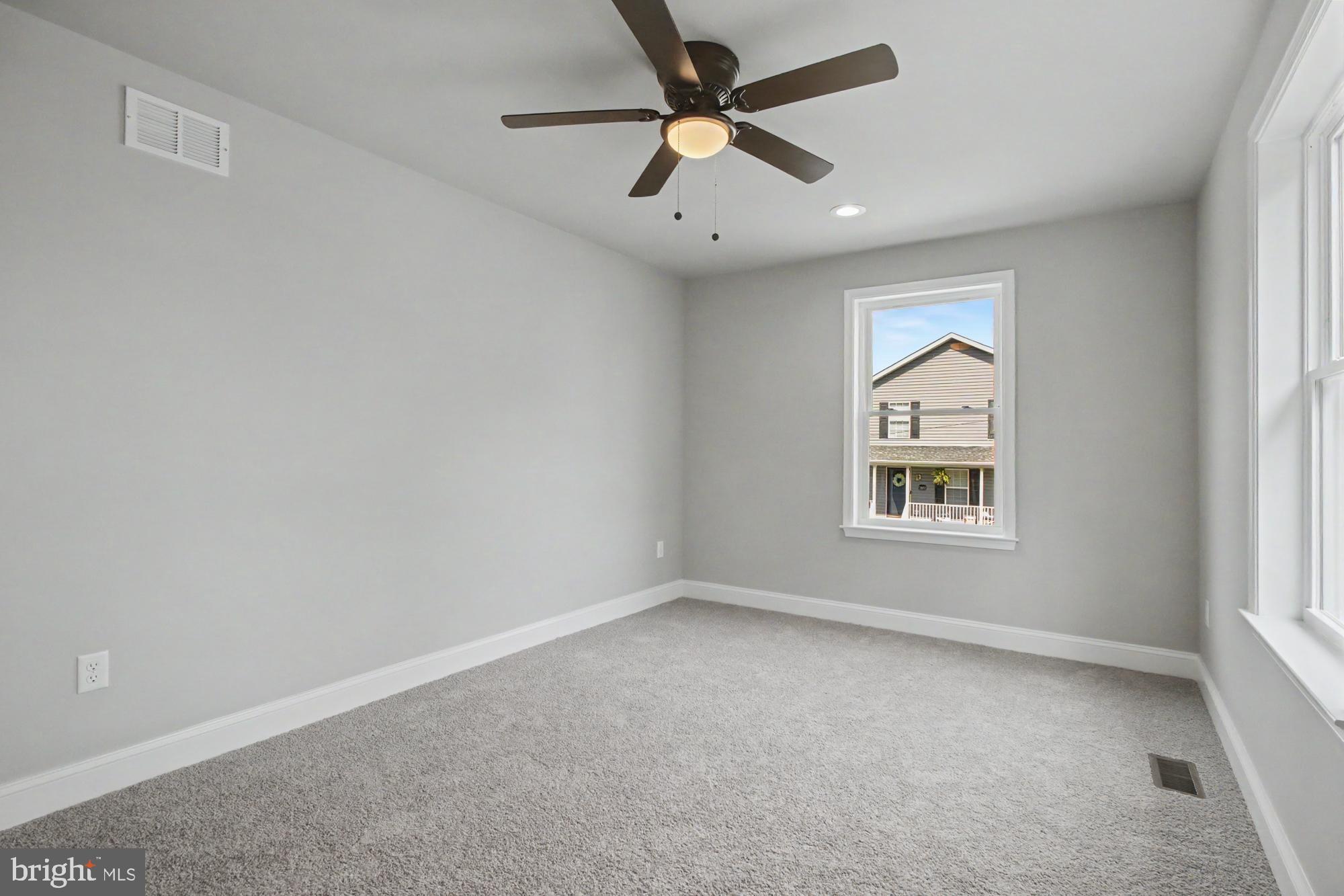 EASTWOOD - Residential