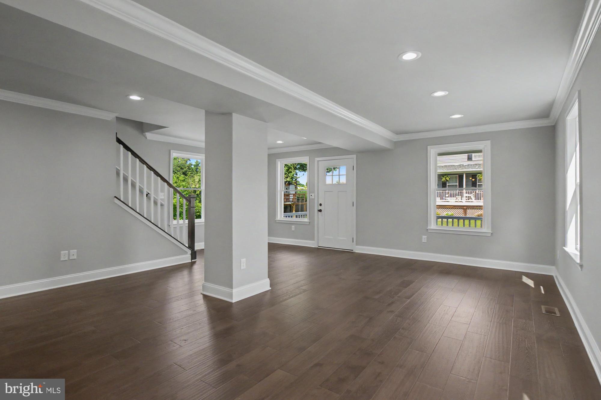 EASTWOOD - Residential