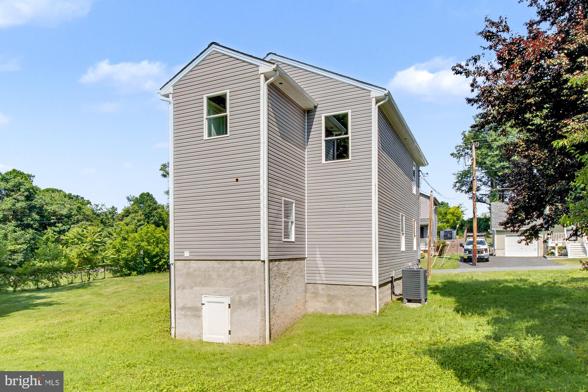 EASTWOOD - Residential