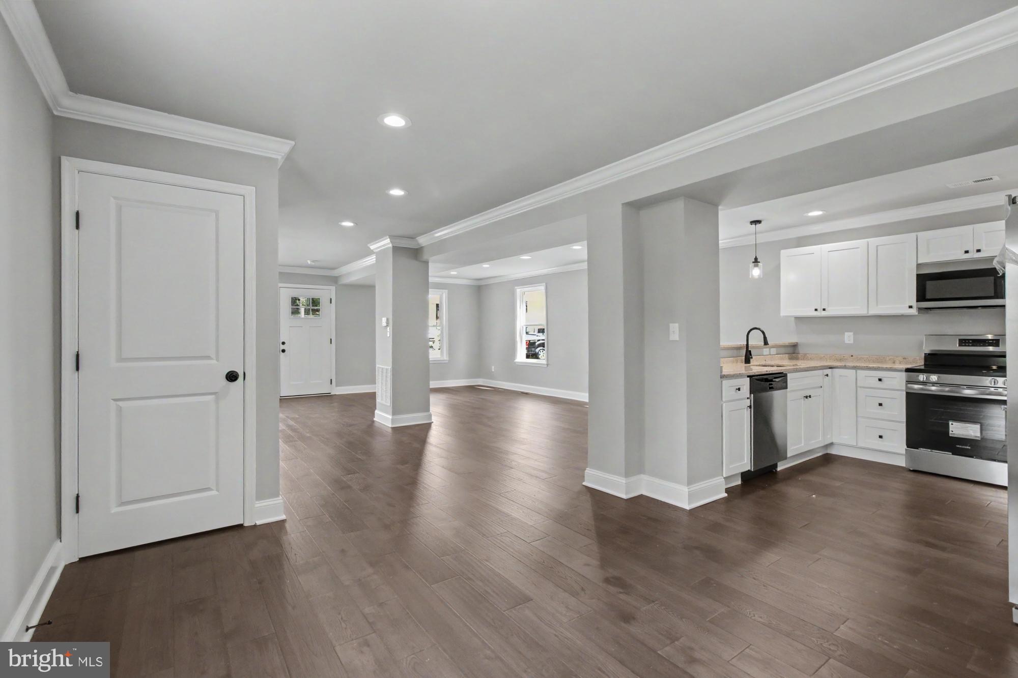 EASTWOOD - Residential