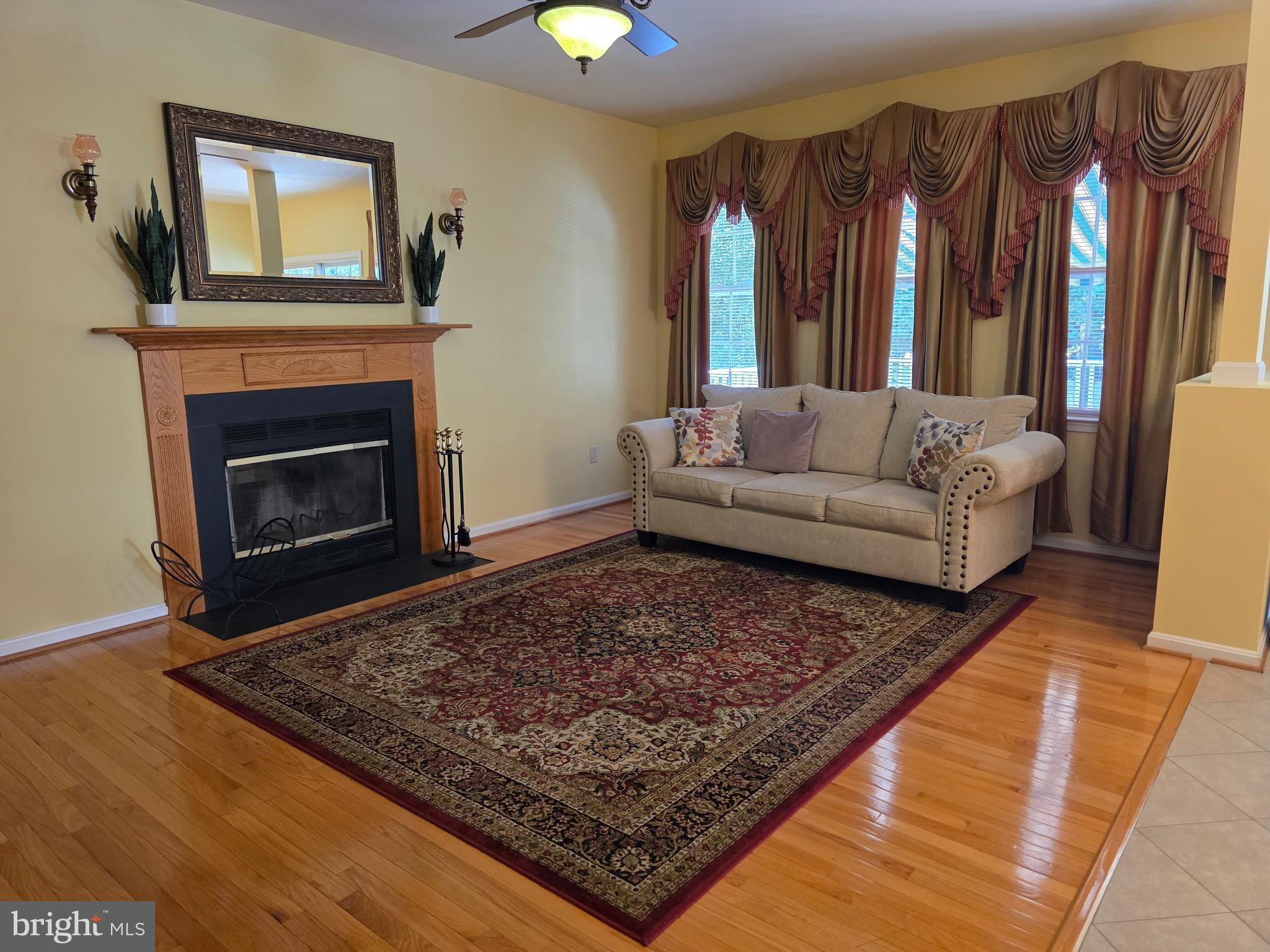 ROSE VILLAGE - Residential