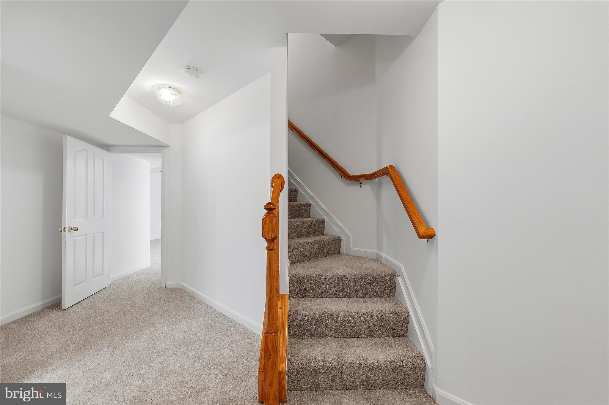 ROSE VILLAGE - Residential
