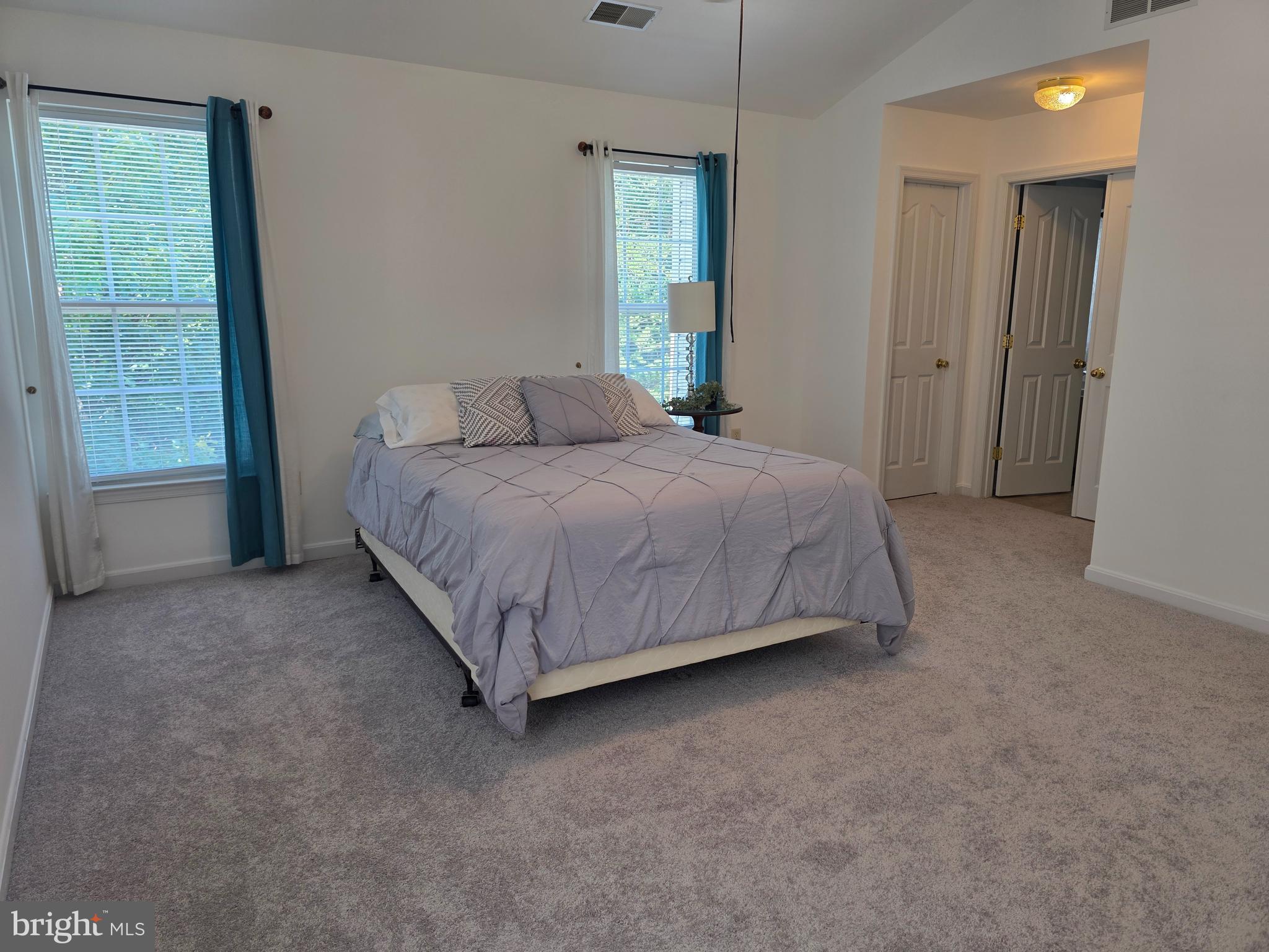 ROSE VILLAGE - Residential