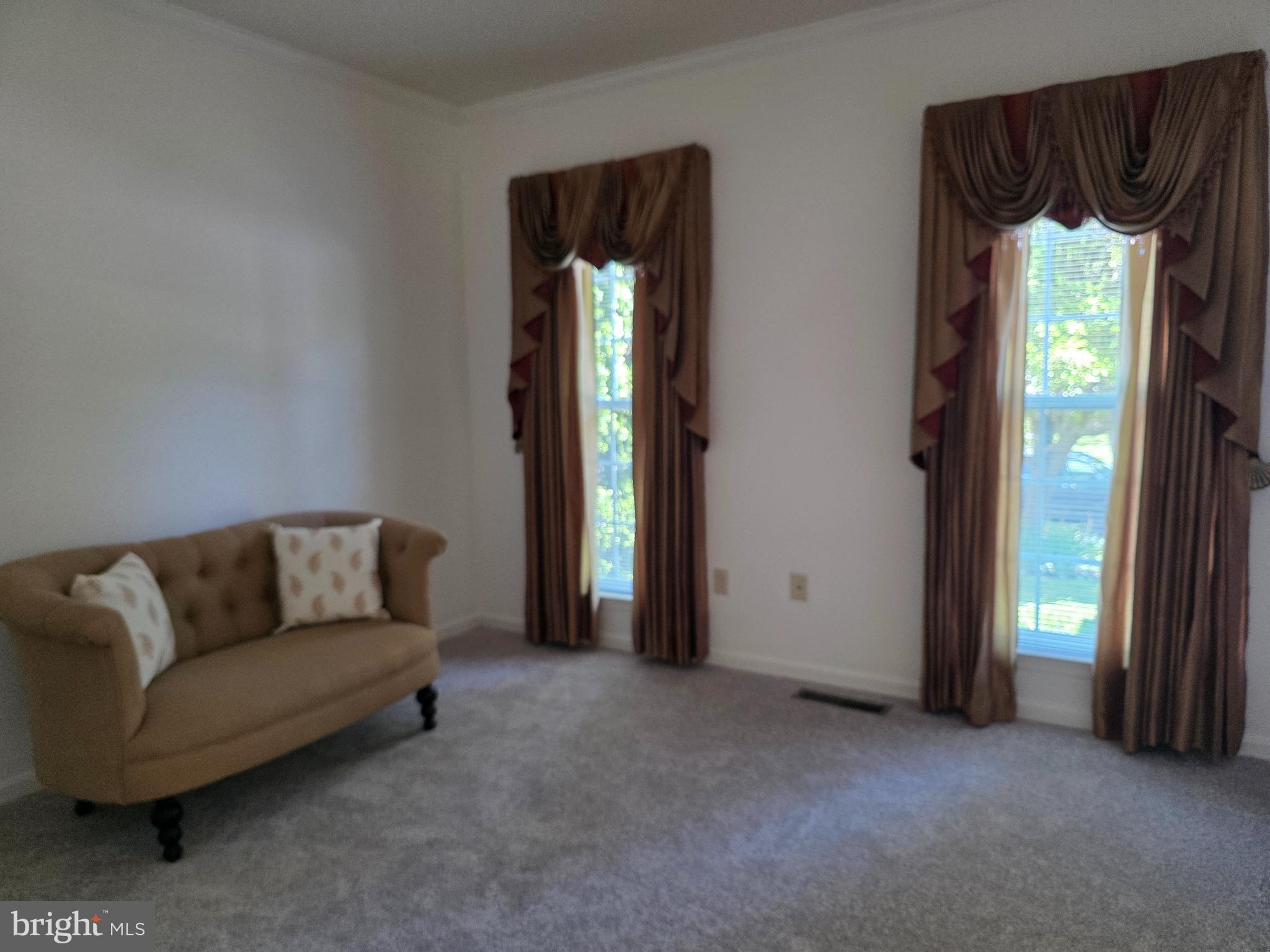 ROSE VILLAGE - Residential